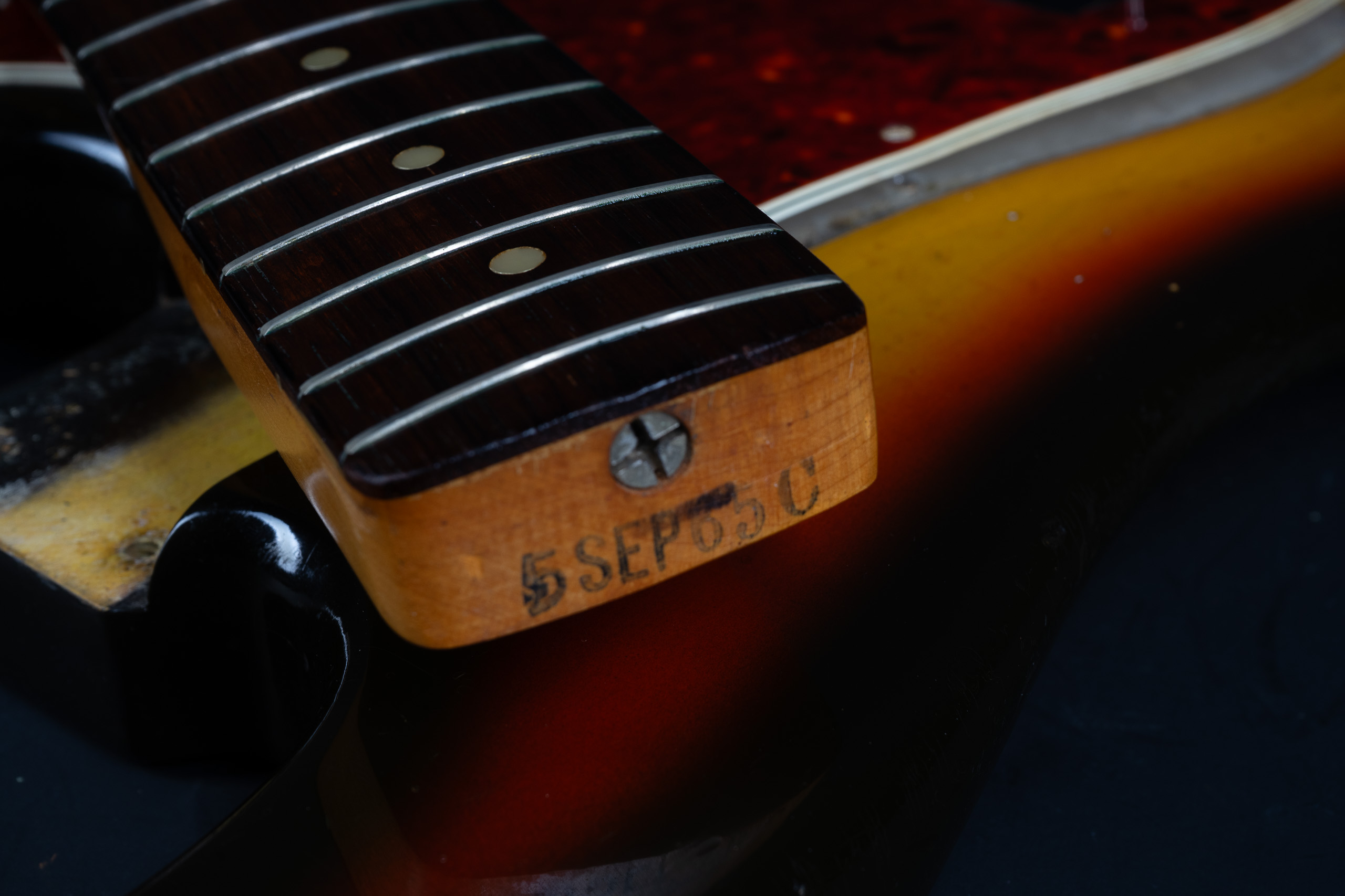 1965 Fender Precision Bass – Sunburst