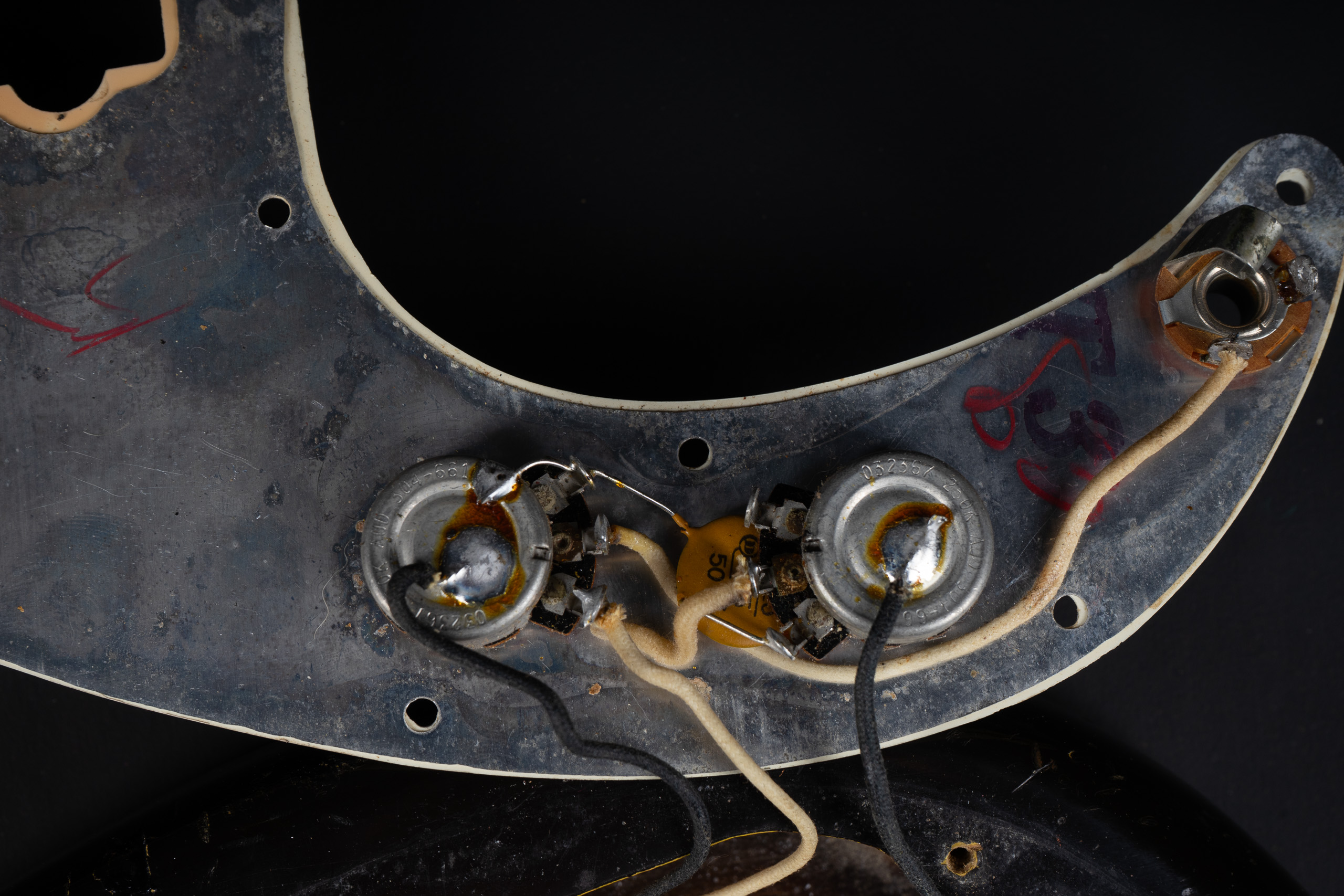 1966 Fender Precision Bass – Sunburst