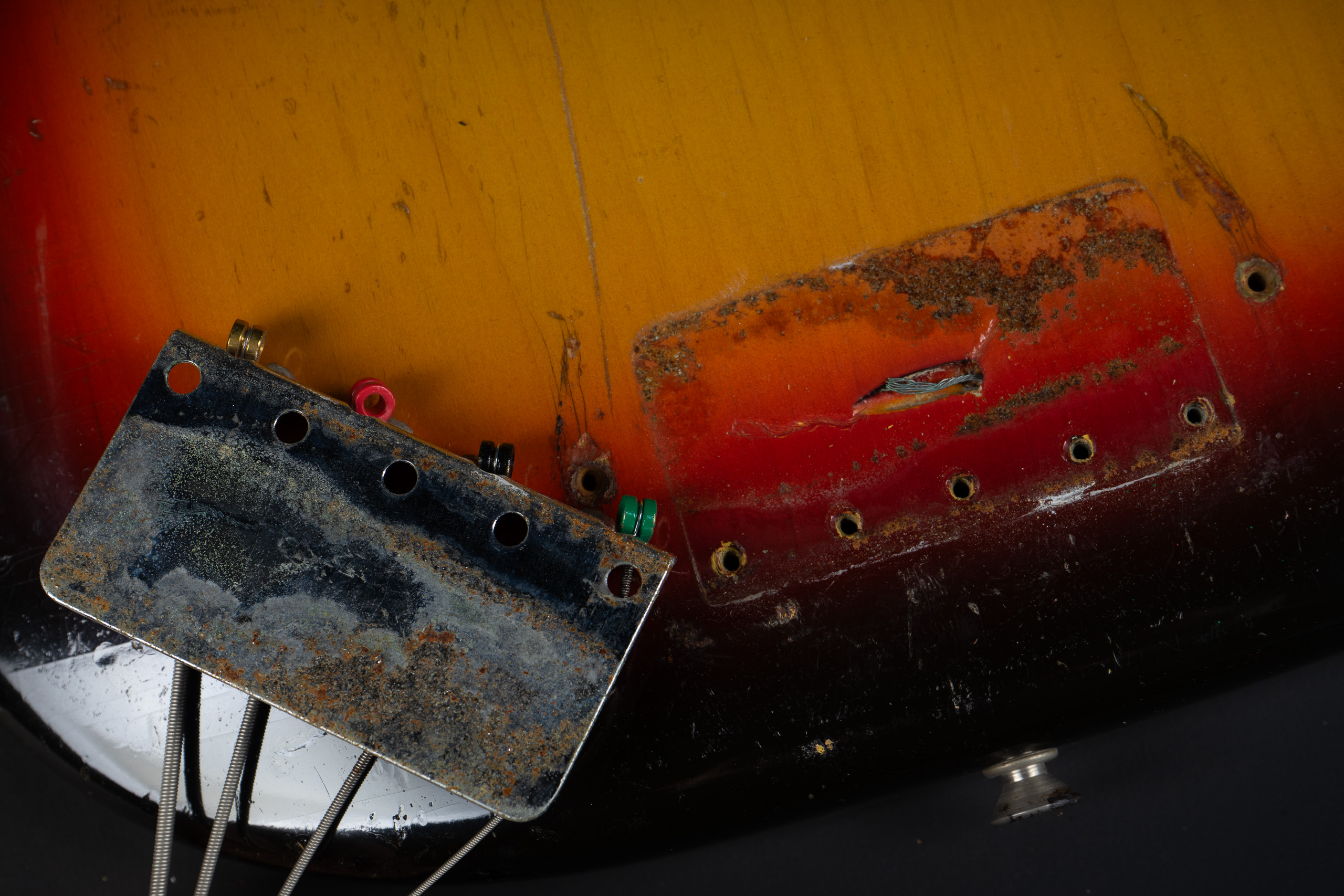 1966 Fender Precision Bass – Sunburst