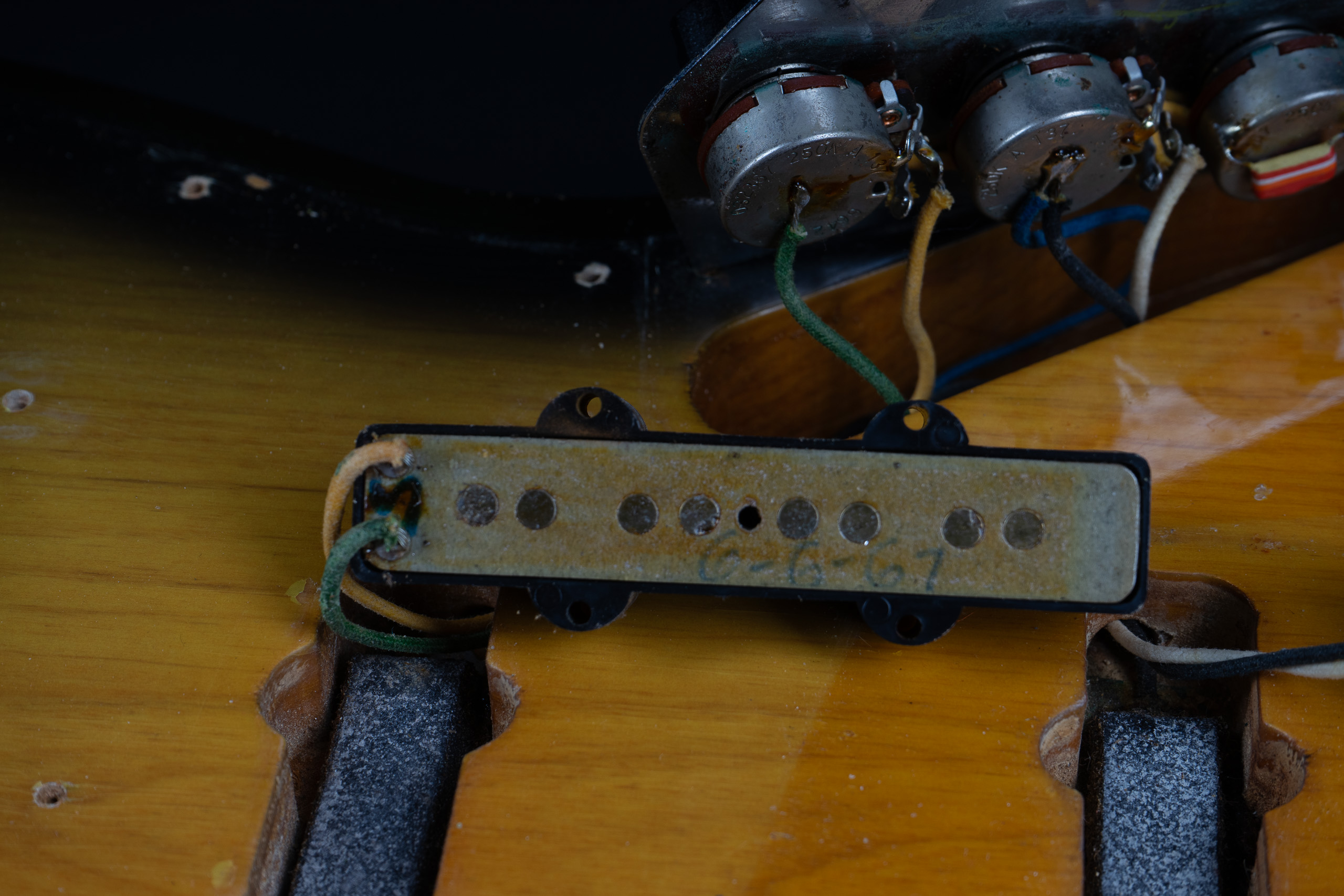 1968 Fender Jazz Bass – Sunburst