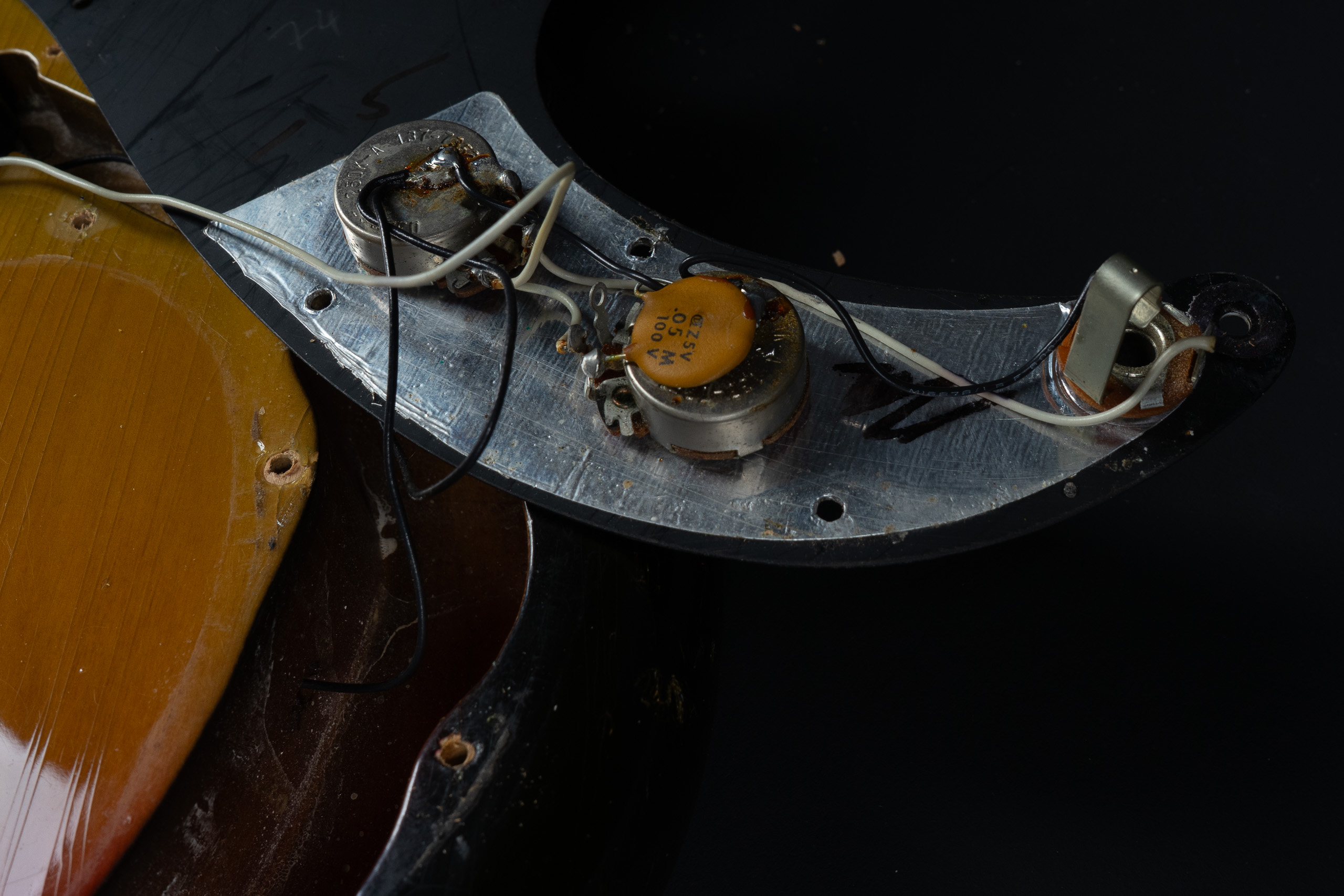 1974 Fender Precision Bass – Sunburst (A-neck – 3,8Kg)