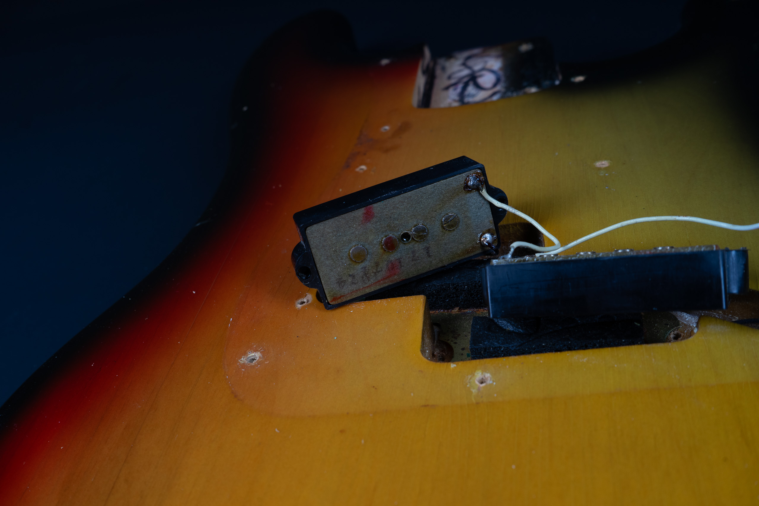 1974 Fender Precision Bass – Sunburst (A-neck – 3,8Kg)