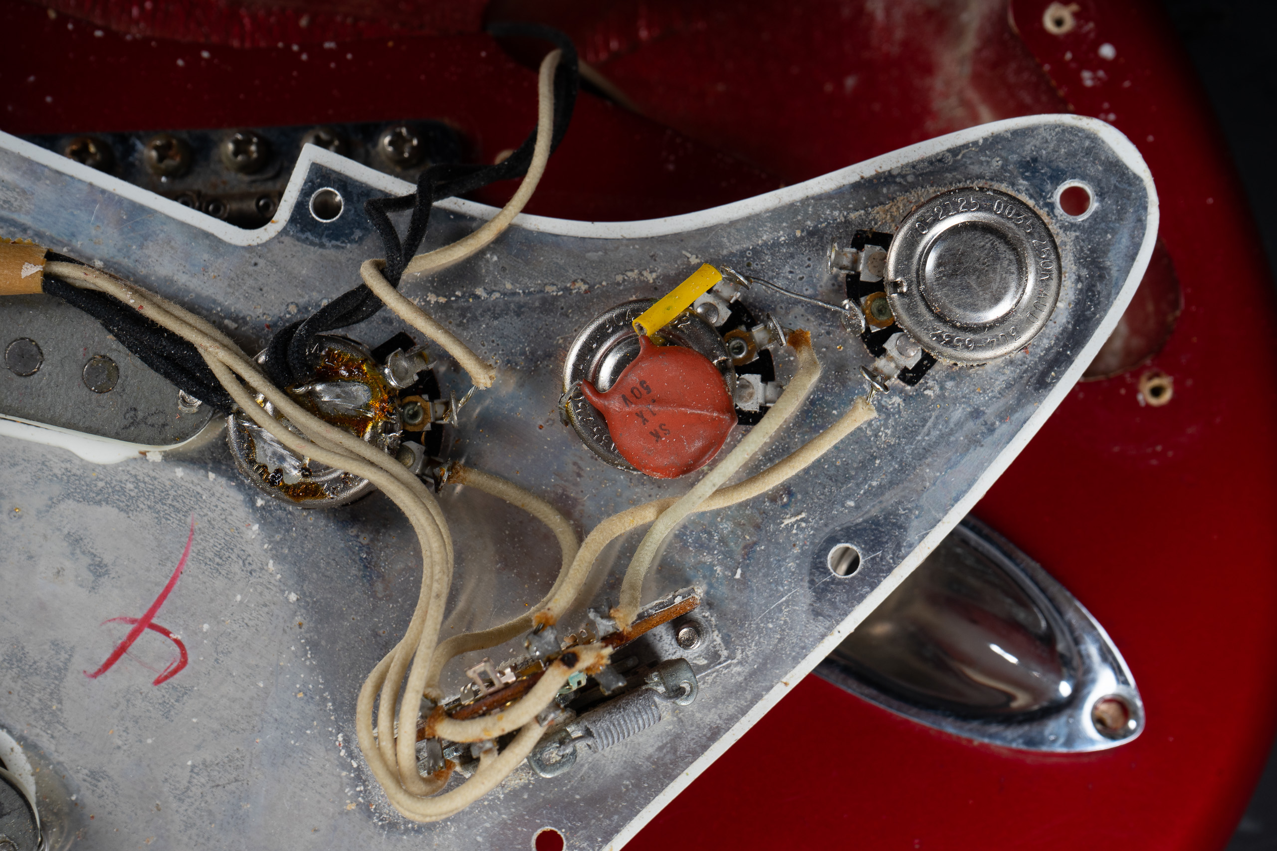 1966 Fender Stratocaster – Candy Apple Red (all 65 specs – January 1966 pickups!)