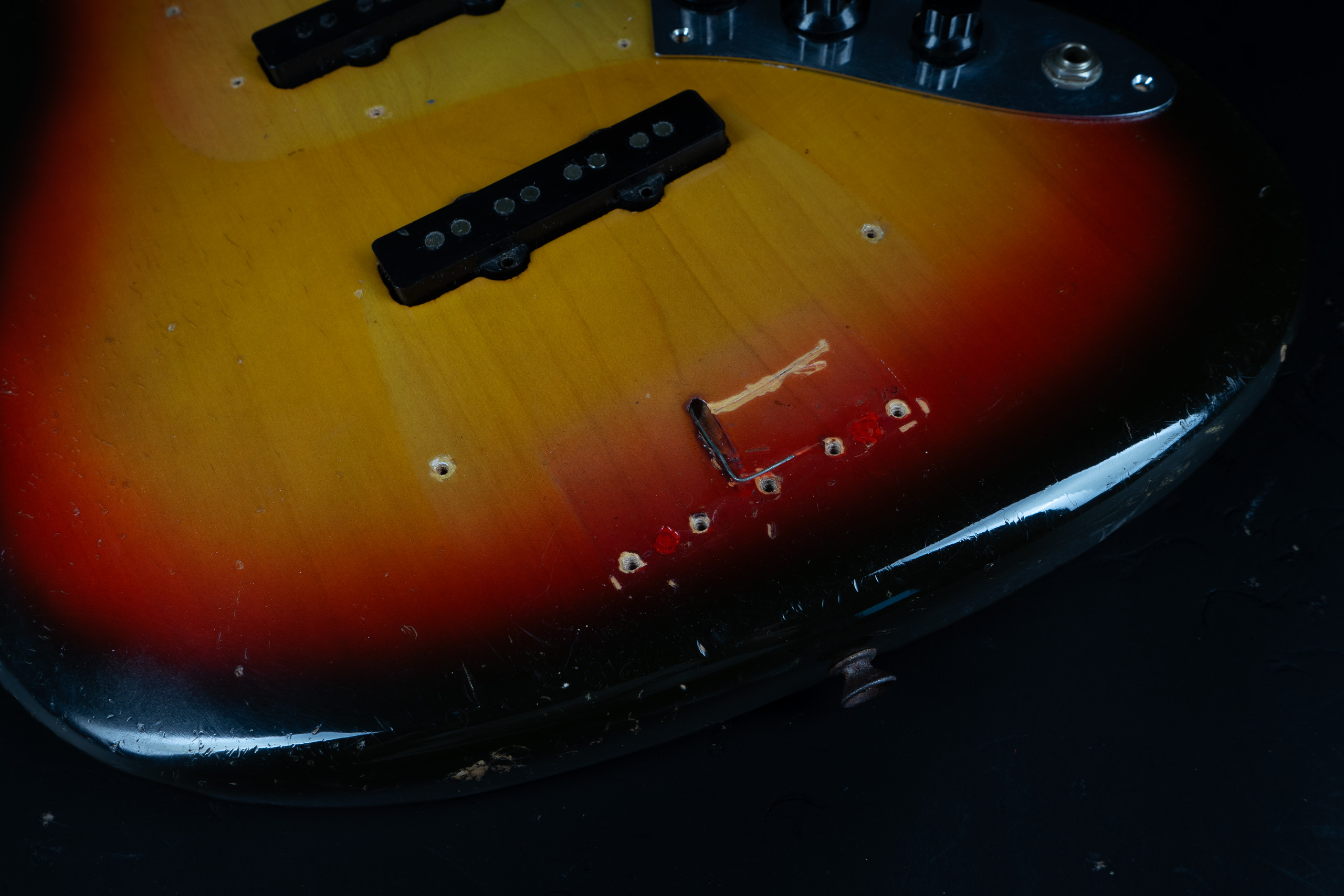 1969 Fender Jazz Bass – Sunburst