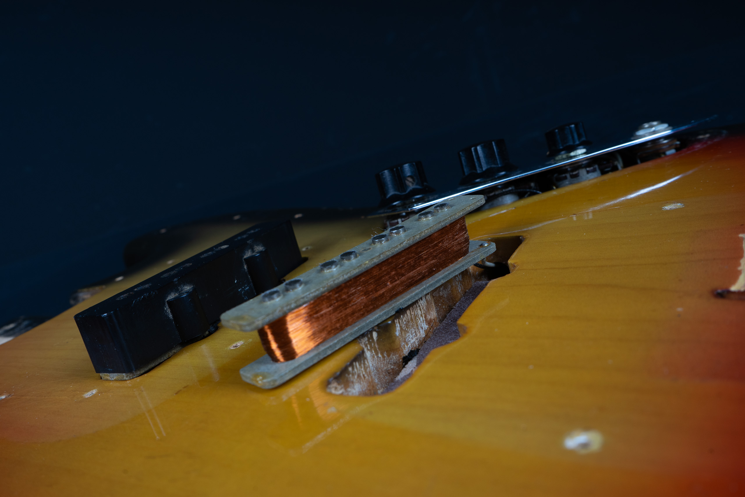 1969 Fender Jazz Bass – Sunburst