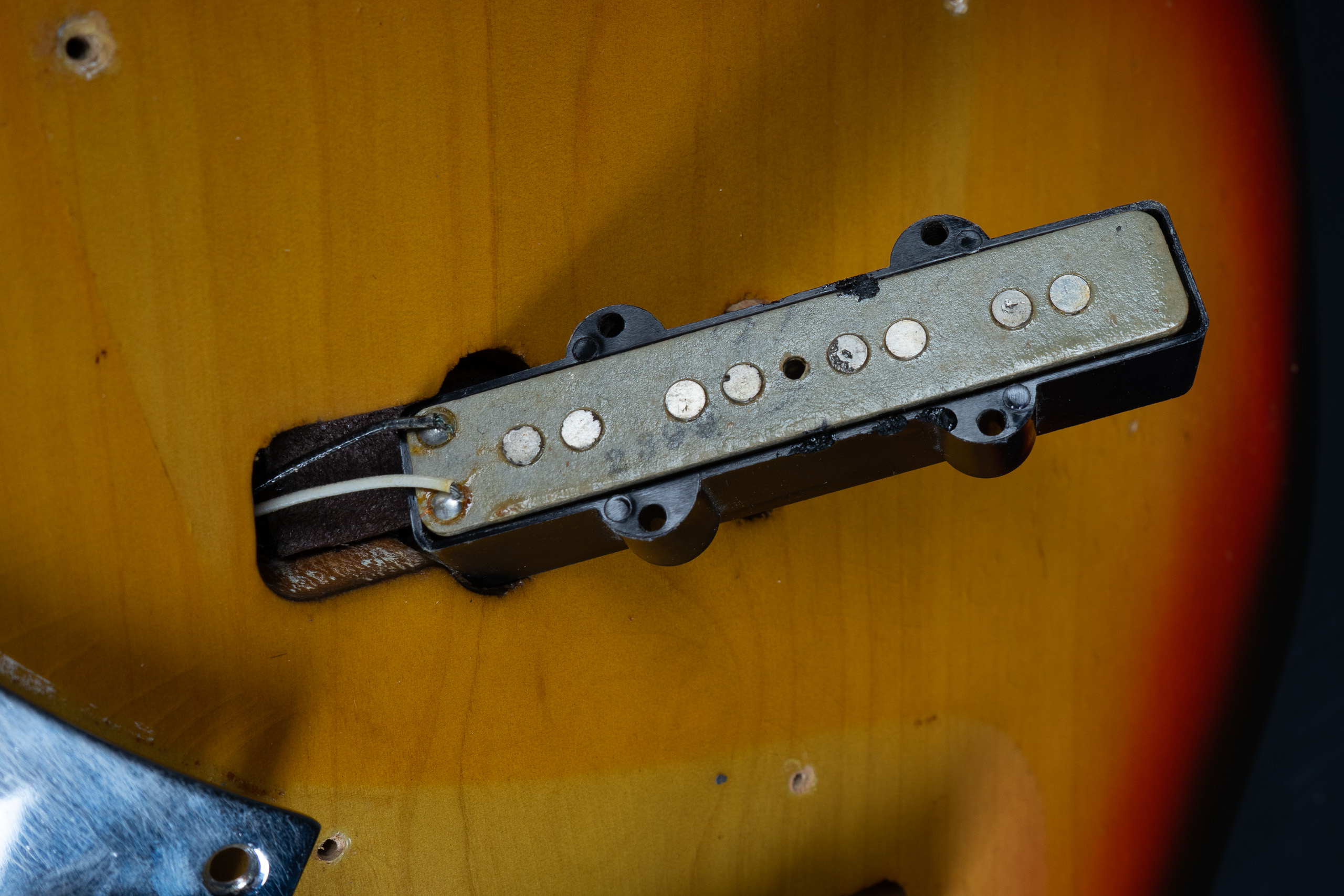 1969 Fender Jazz Bass – Sunburst