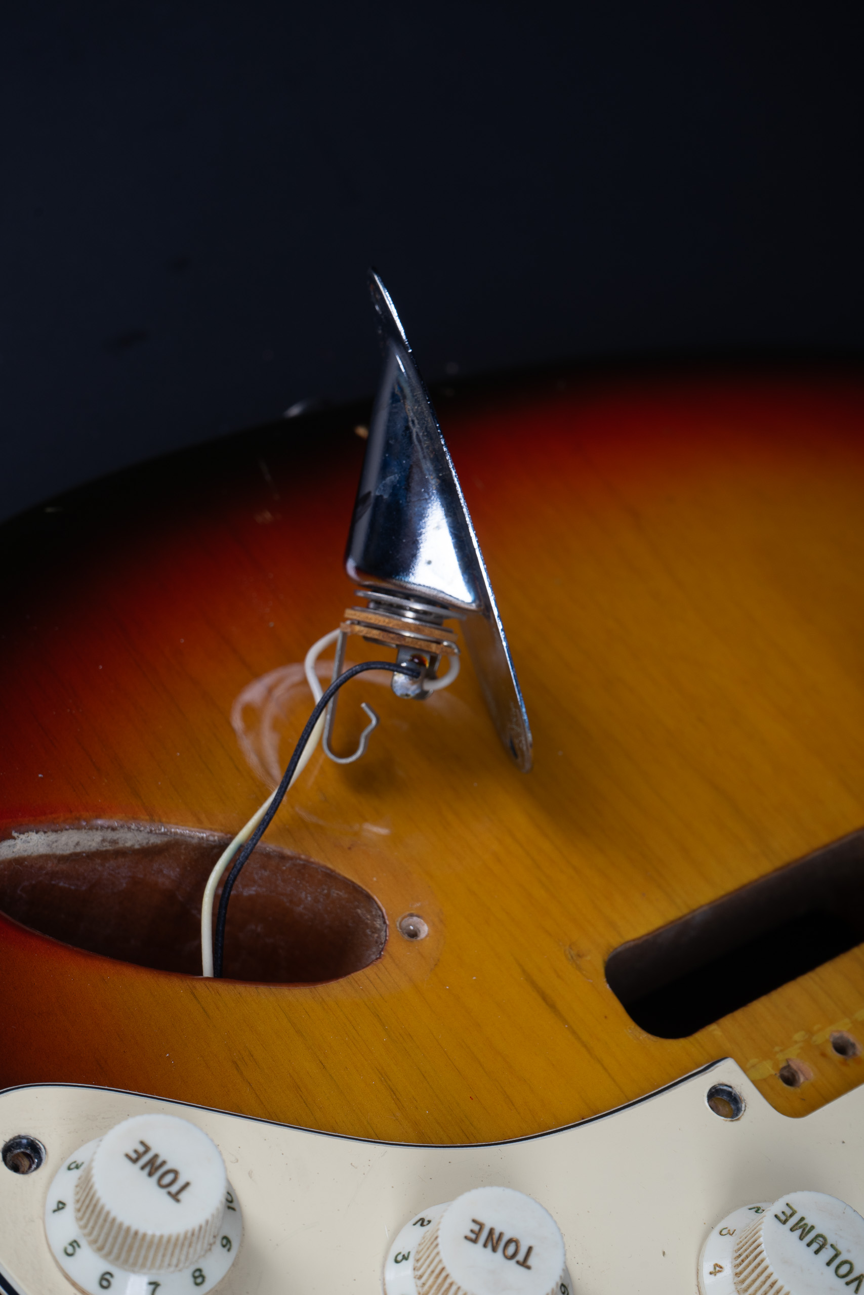 1971 Fender Stratocaster – Sunburst (4-bolt neck)