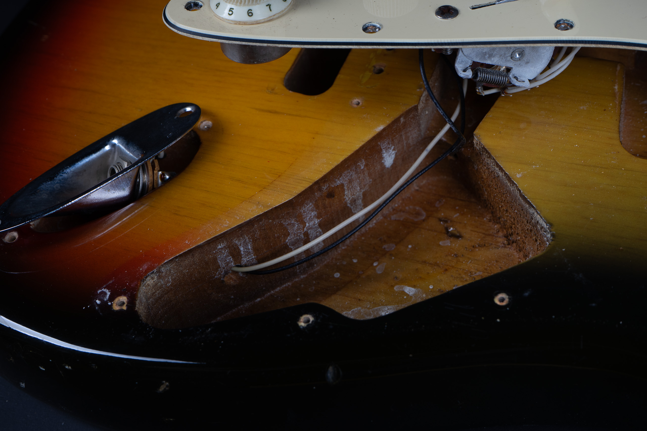 1971 Fender Stratocaster – Sunburst (4-bolt neck)