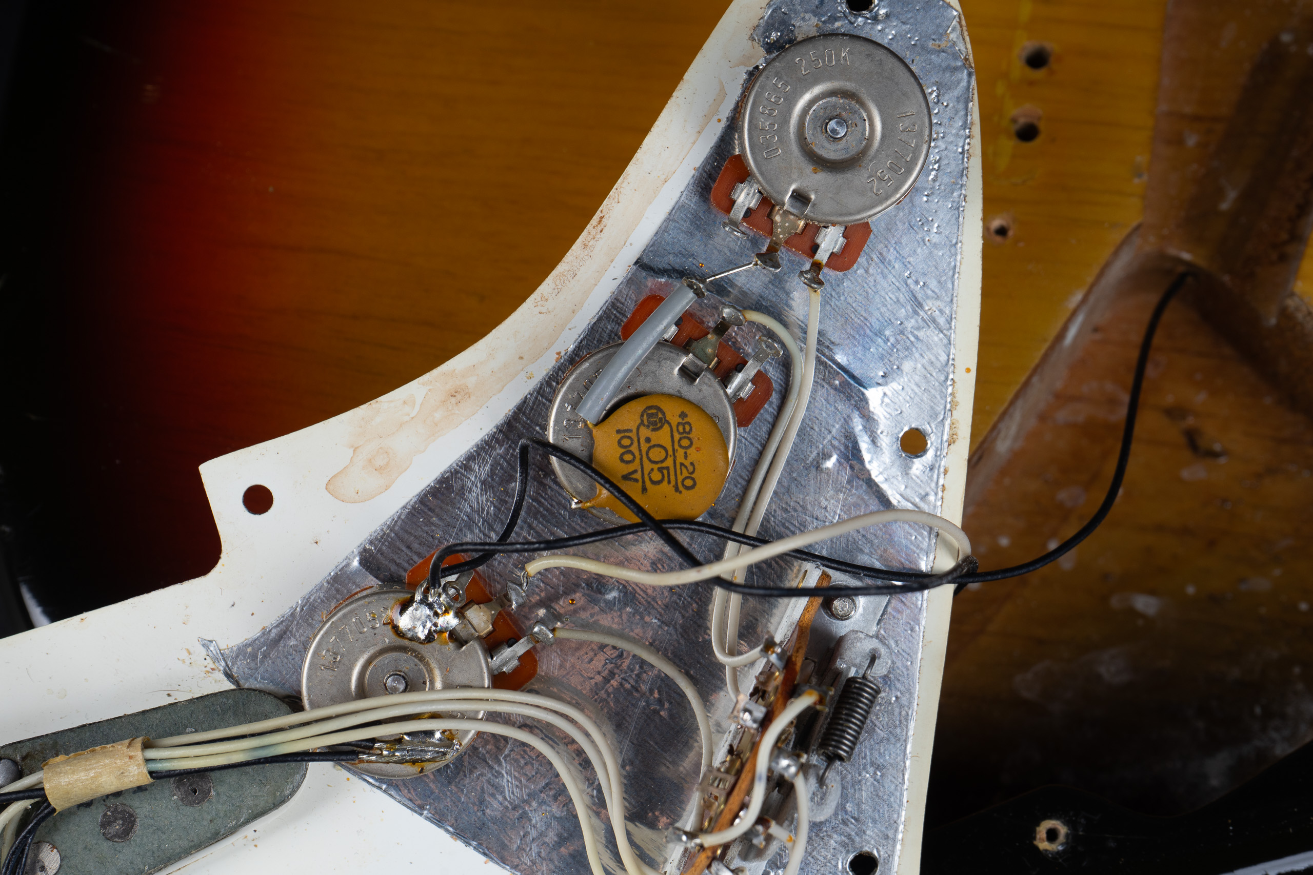 1971 Fender Stratocaster – Sunburst (4-bolt neck)