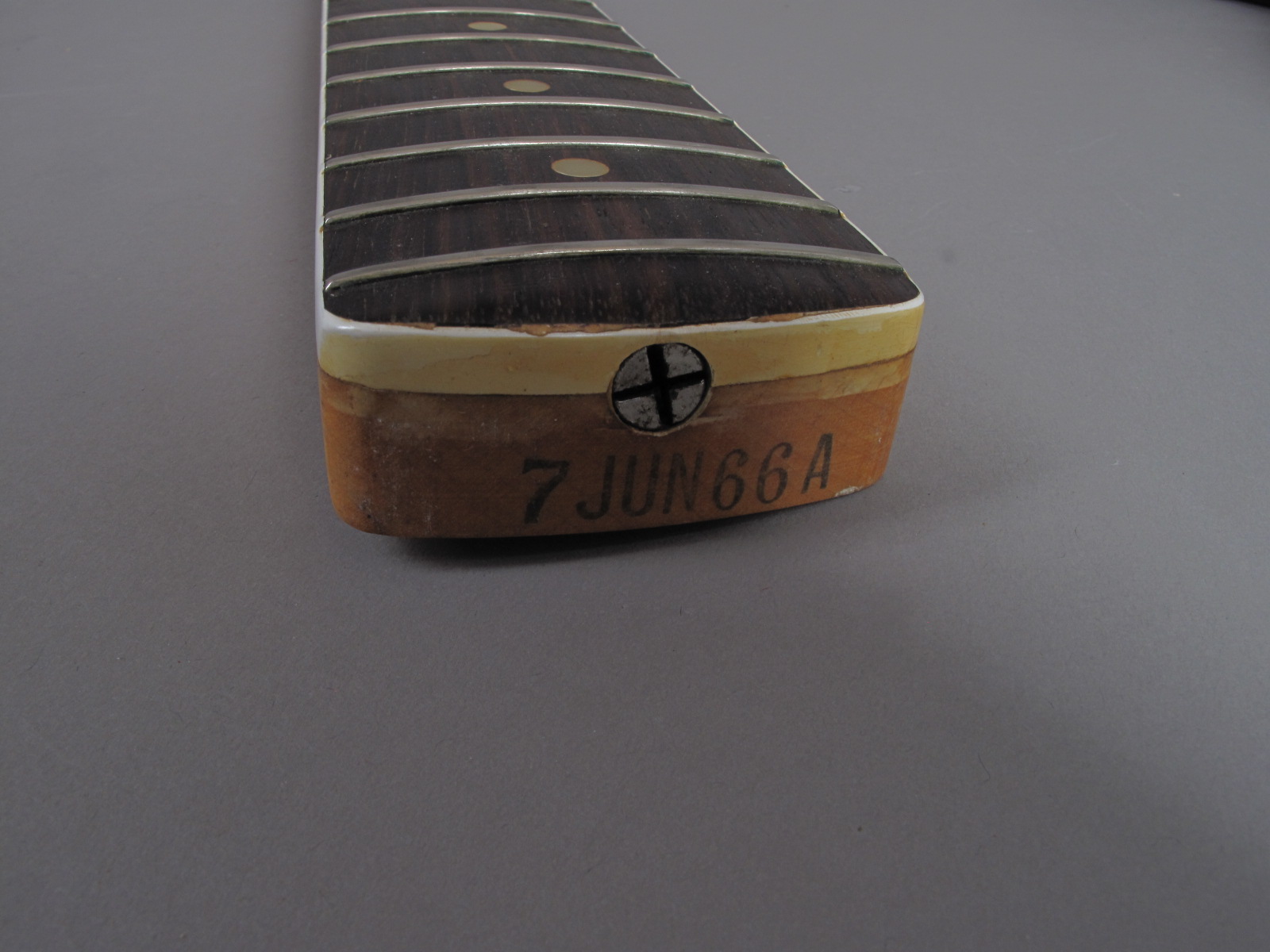 1966 Fender Jazz Bass – Sunburst