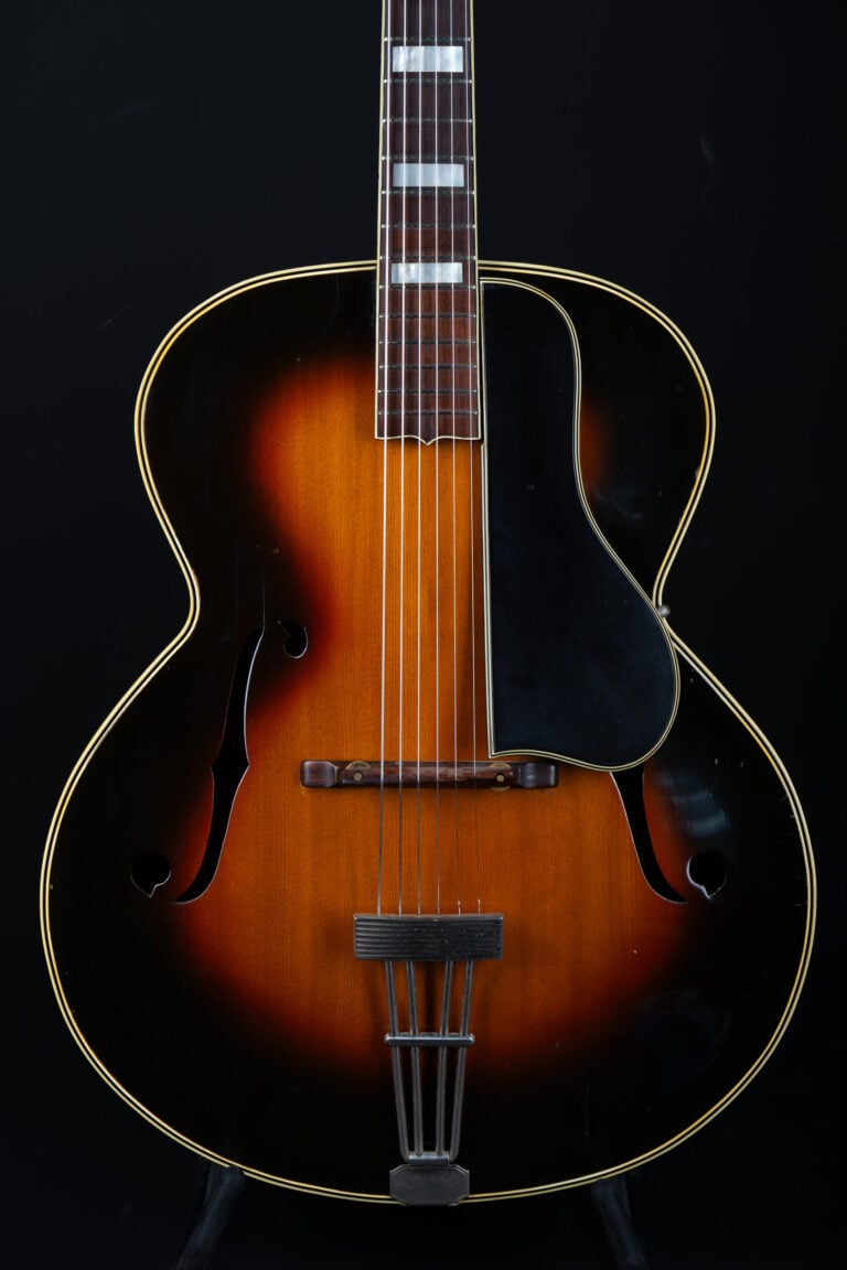 1946 Stromberg G-3 – Sunburst