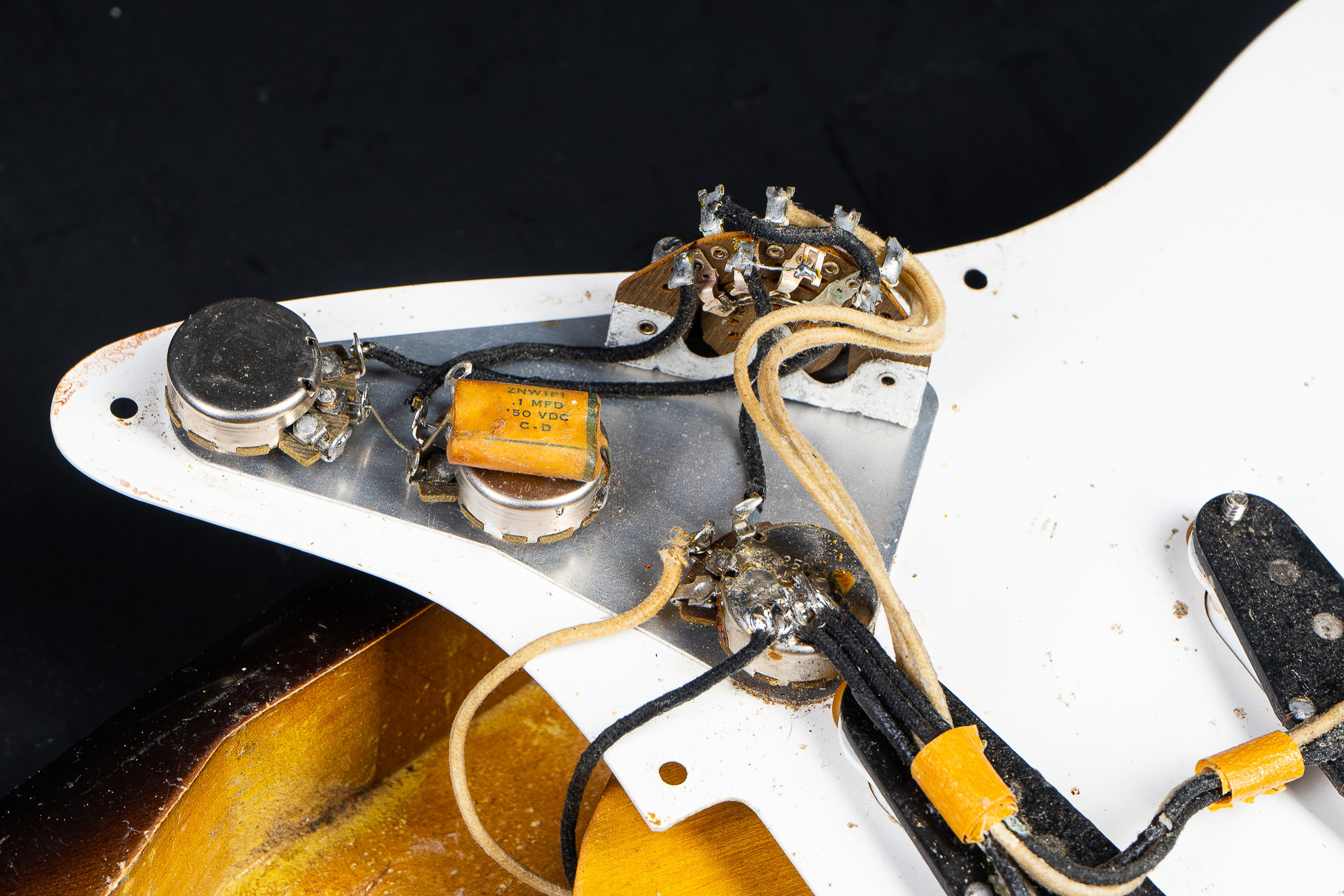 1957 Fender Stratocaster – Sunburst