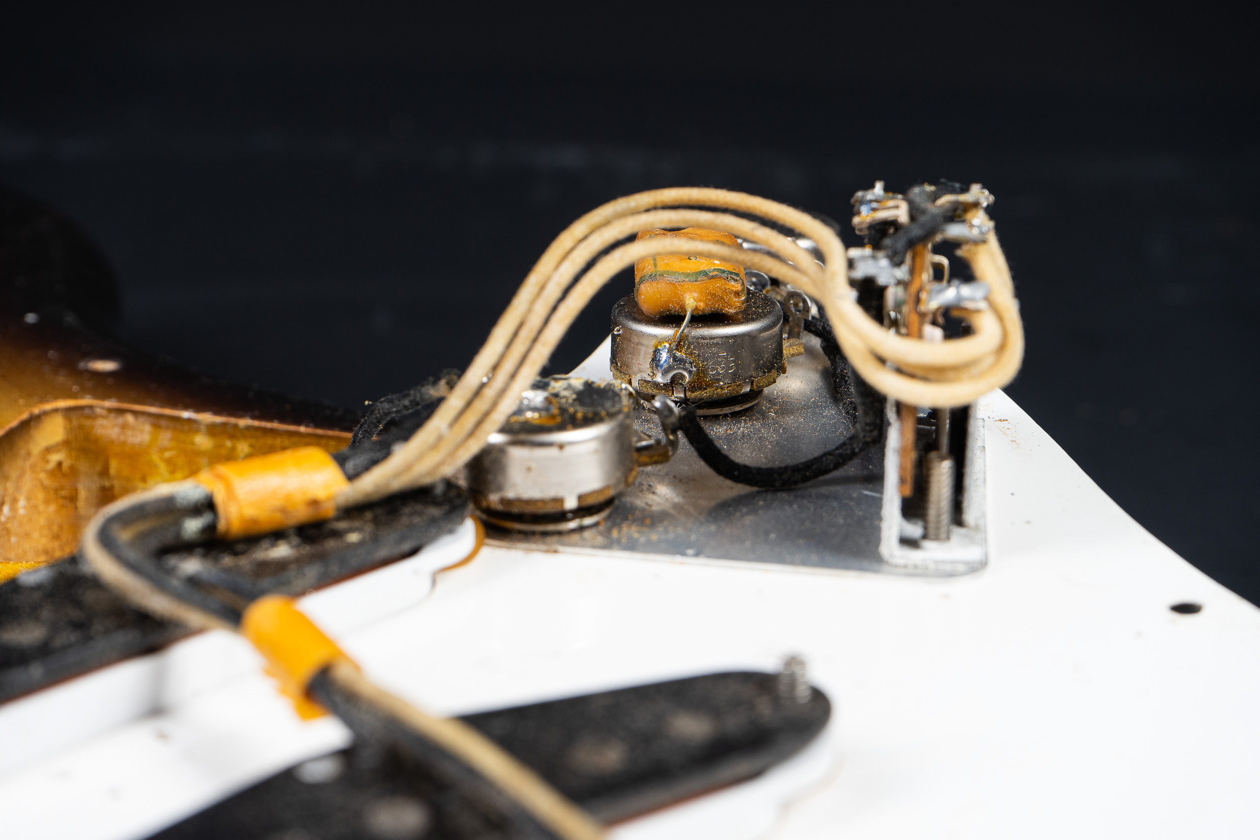 1957 Fender Stratocaster – Sunburst