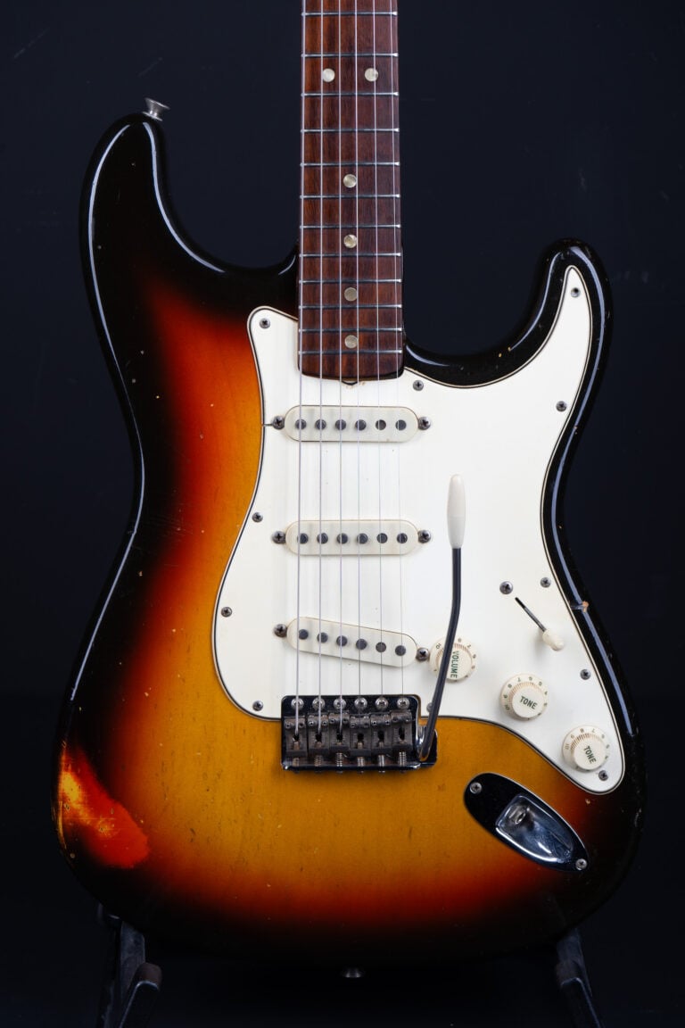 1967 Fender Stratocaster – Sunburst