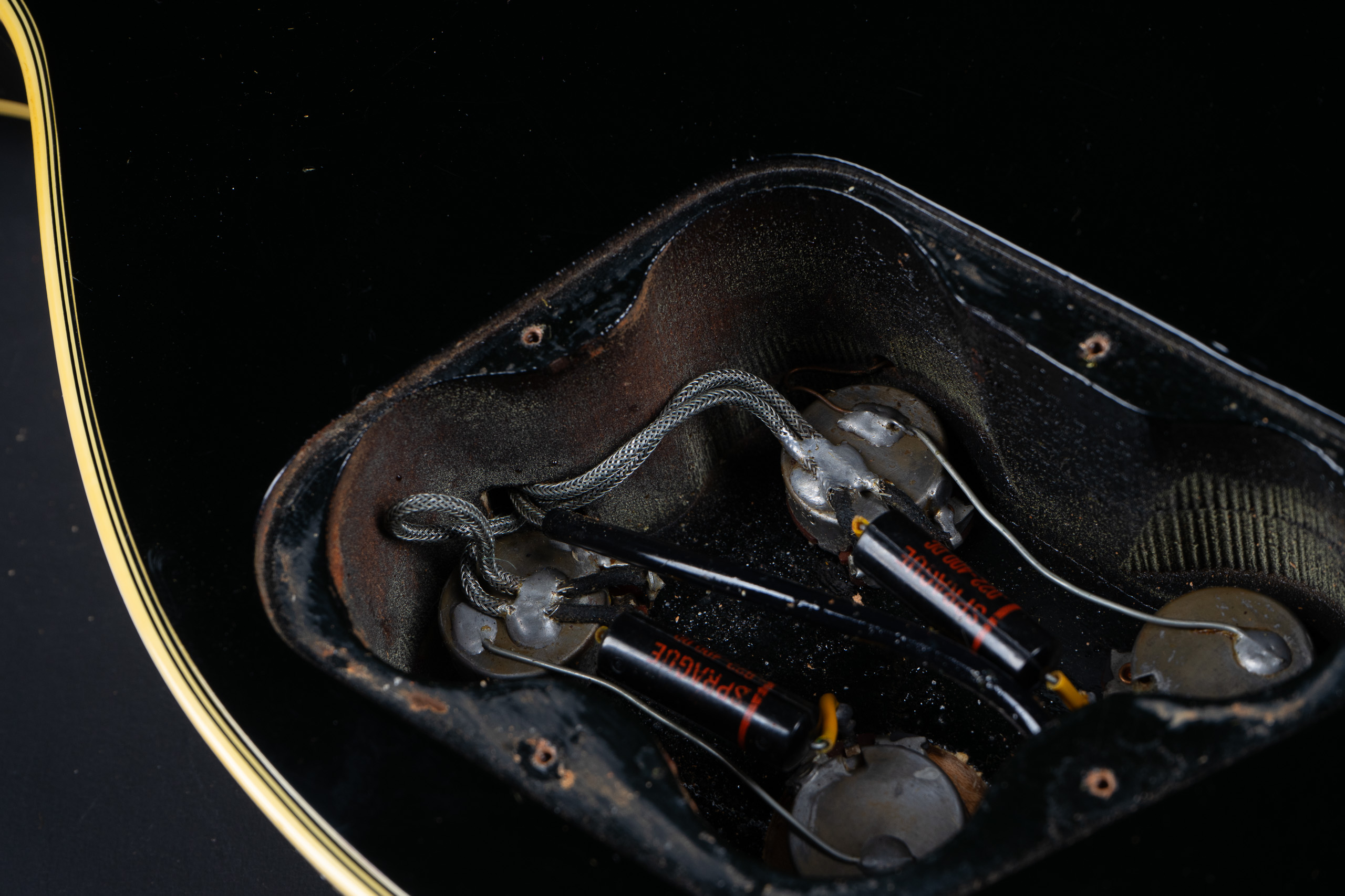 1969 Gibson Les Paul Custom – Ebony (68 specs)