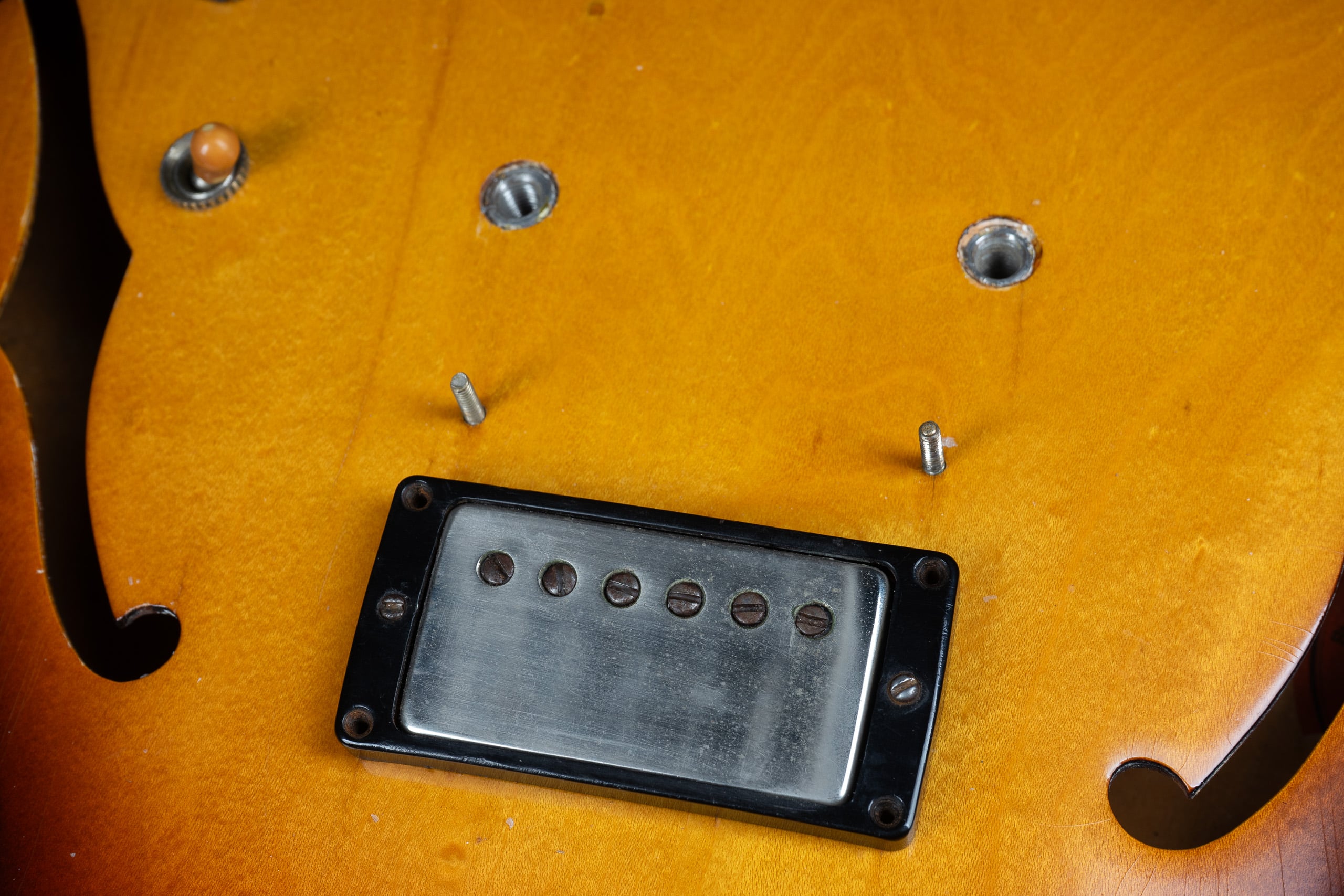 1959 Gibson ES-335 Dot Neck – Sunburst (Refin) Ex Axel Heilhecker / Wesley Plass