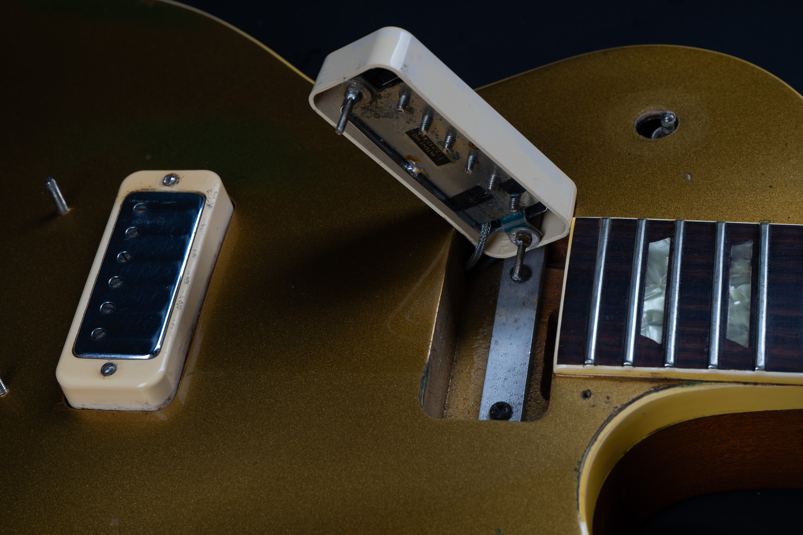 1969 Gibson Les Paul Deluxe – Goldtop