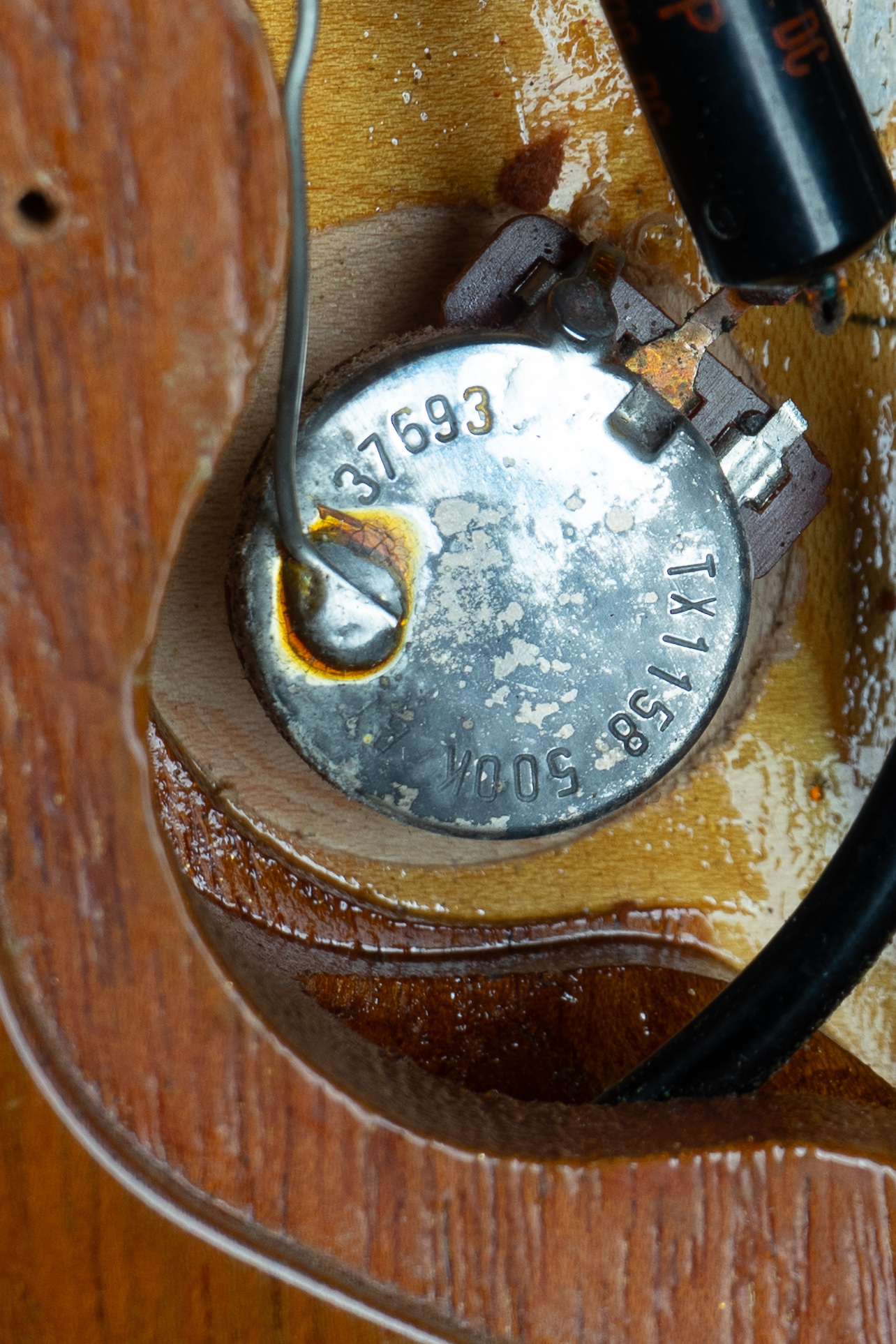 1969 Gibson Les Paul Deluxe – Goldtop