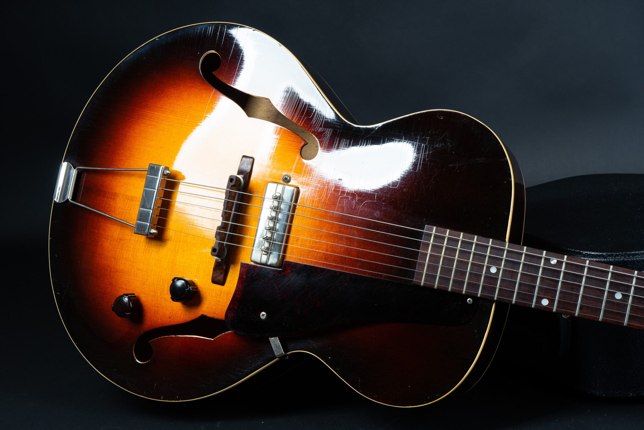 1941 Gibson ES-150 – Sunburst – GuitarPoint