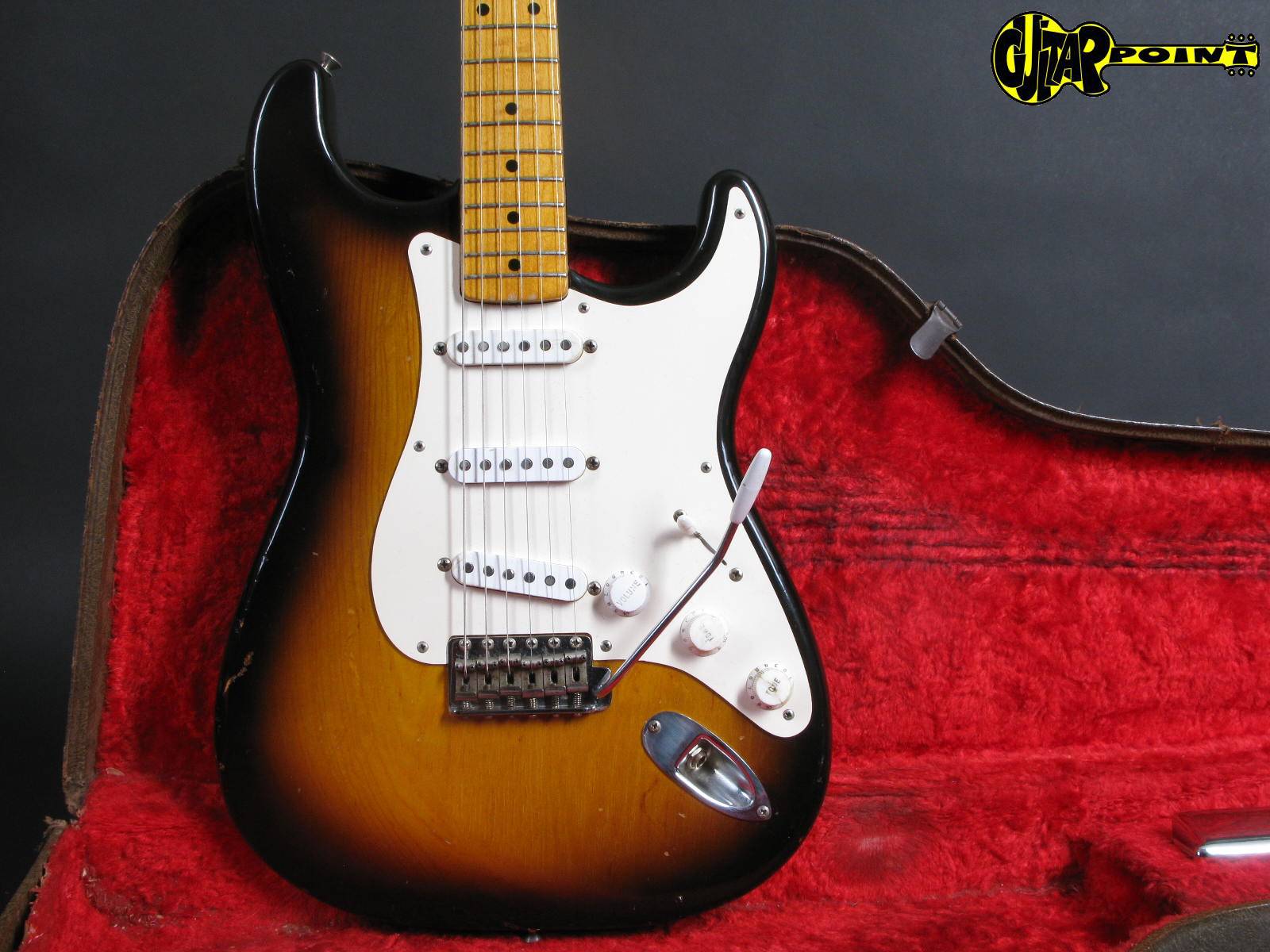 1954 Fender Stratocaster – 2-tone Sunburst – GuitarPoint