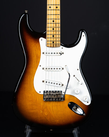 1954 Fender Stratocaster – Sunburst