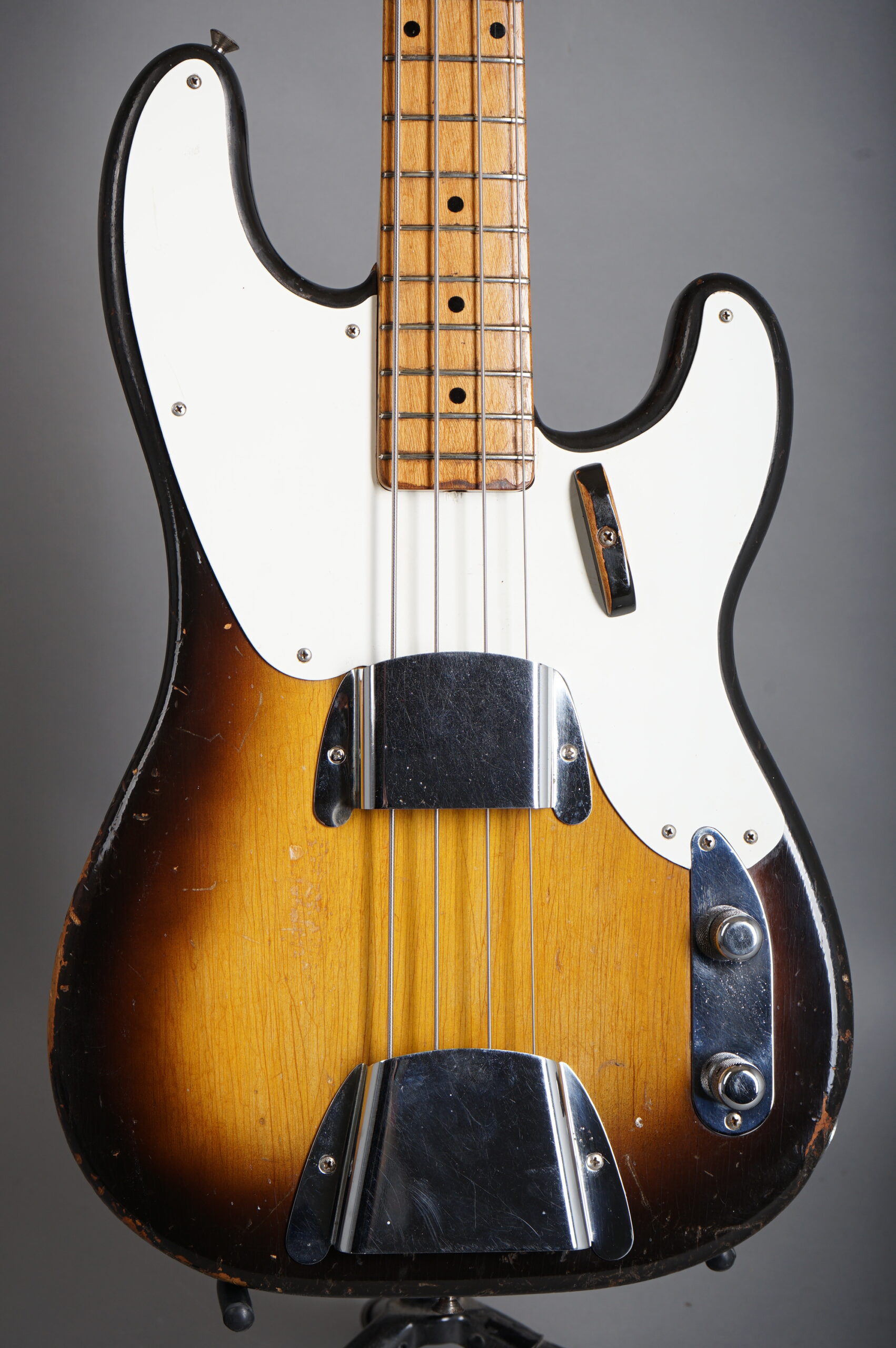 Fender custom shop 1955 deals precision bass