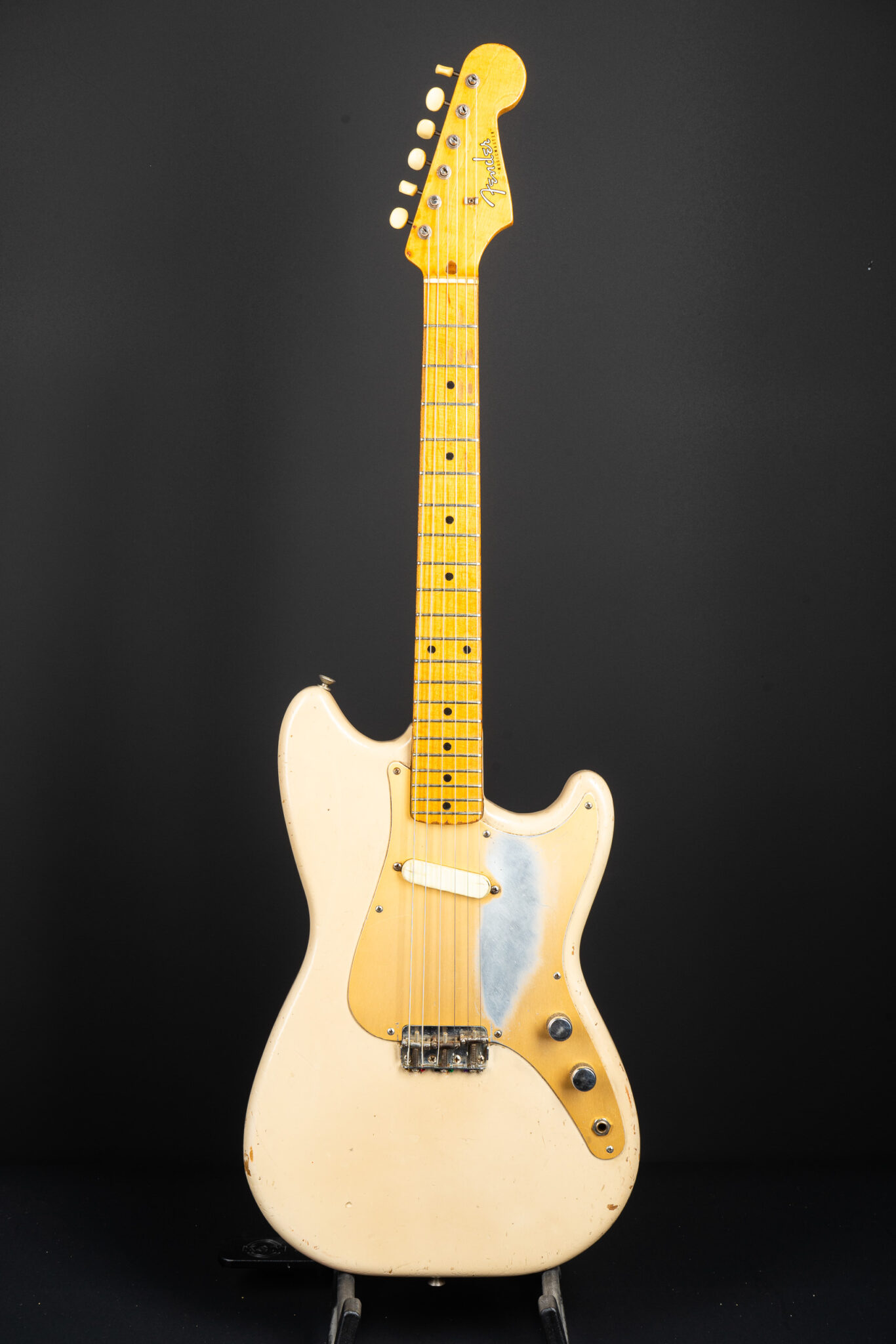 1957 Fender Musicmaster – Desert Sand – GuitarPoint