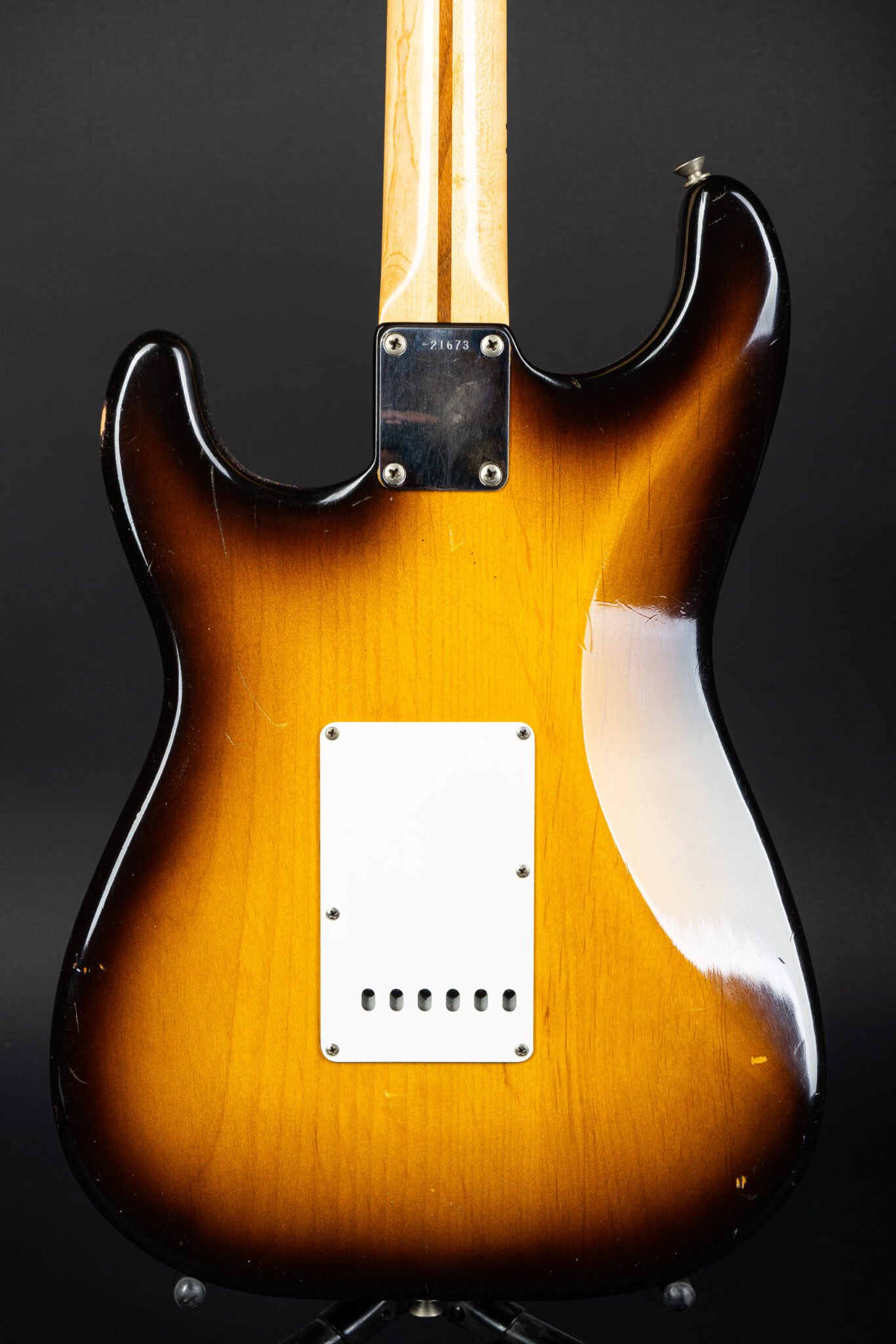 1957 Fender Stratocaster – Sunburst – GuitarPoint