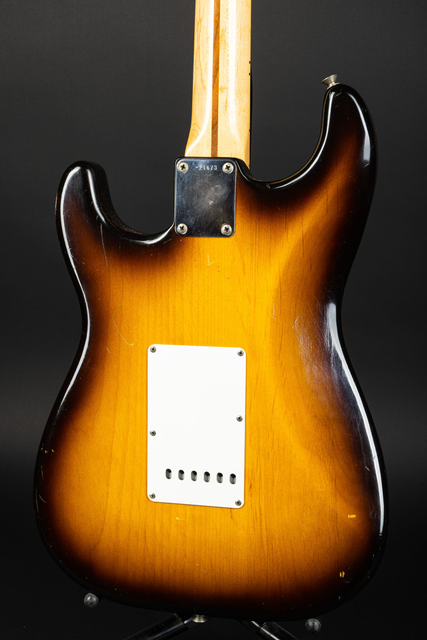 1957 Fender Stratocaster – Sunburst – GuitarPoint