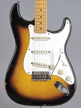 1957 Fender Stratocaster - 2-tone Sunburst ...only 3,29 Kg !!!