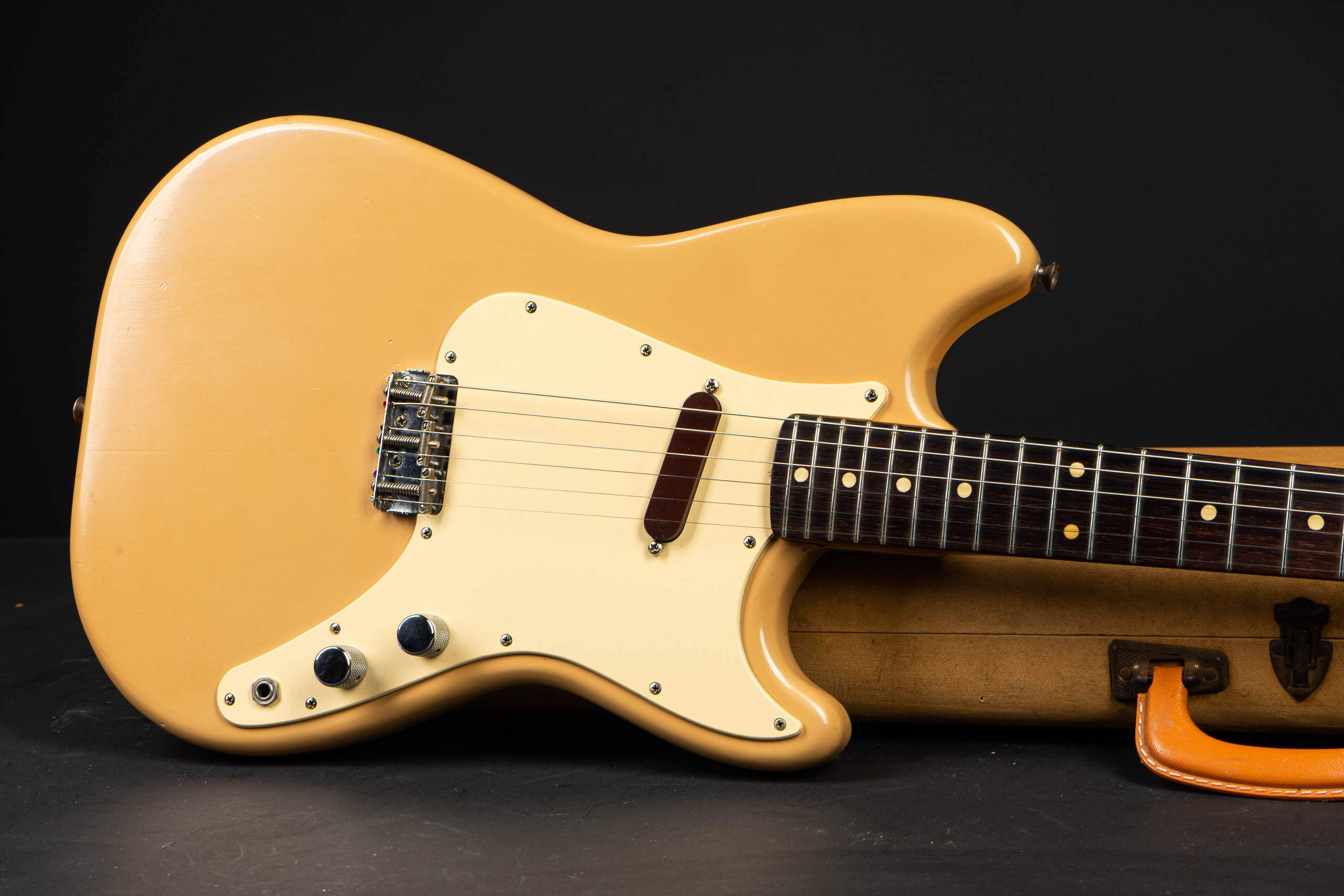 1959 Fender Musicmaster - Tan - GuitarPoint