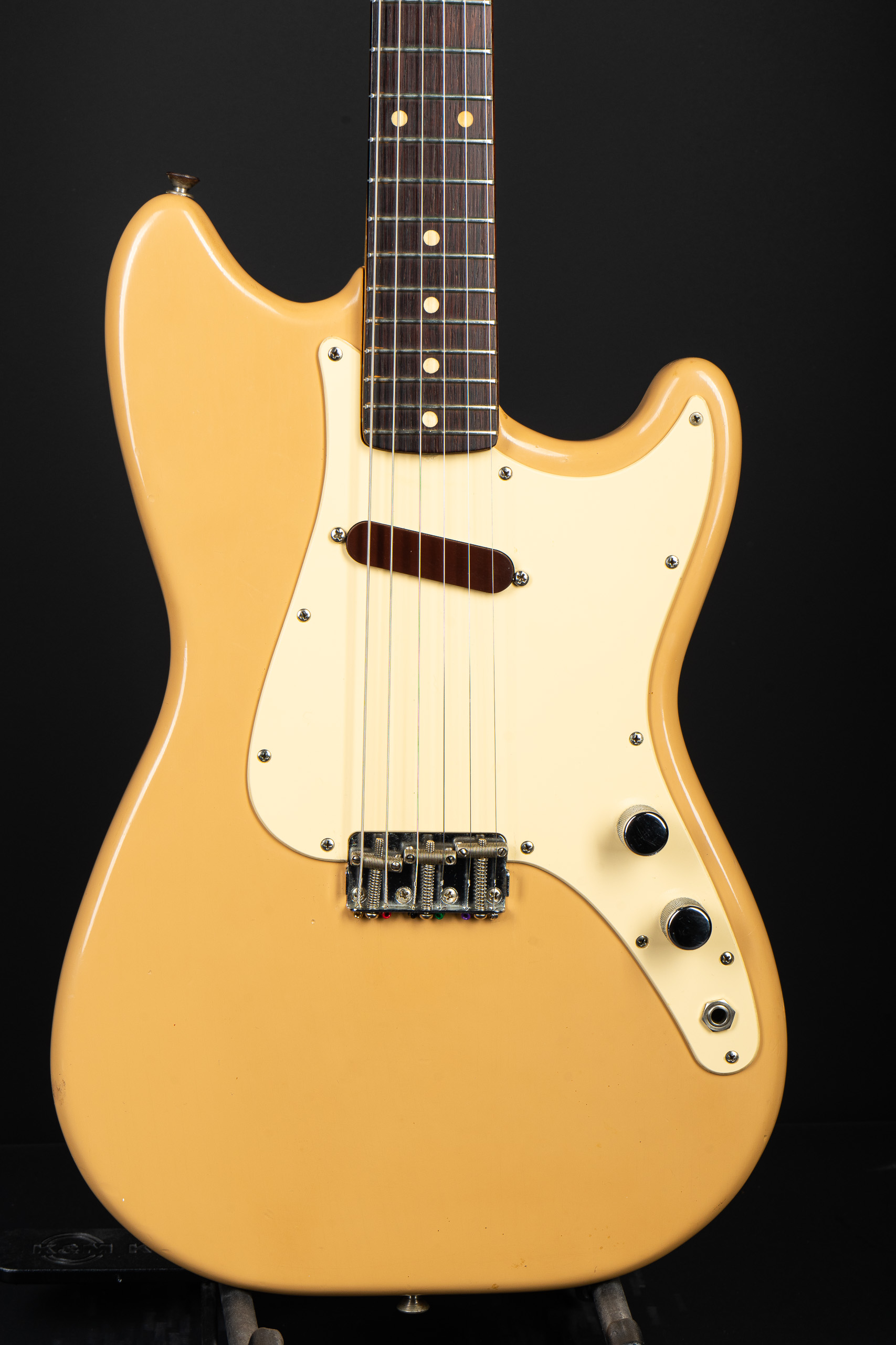 1959 Fender Musicmaster – Tan – GuitarPoint