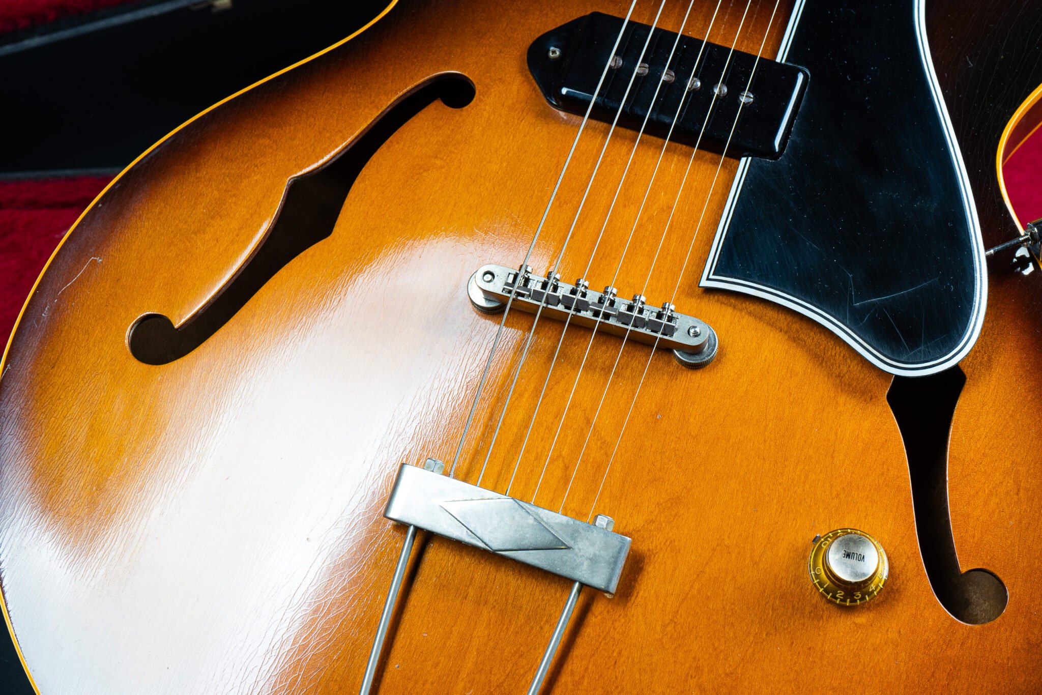 1961 Gibson ES-330T – Sunburst – GuitarPoint