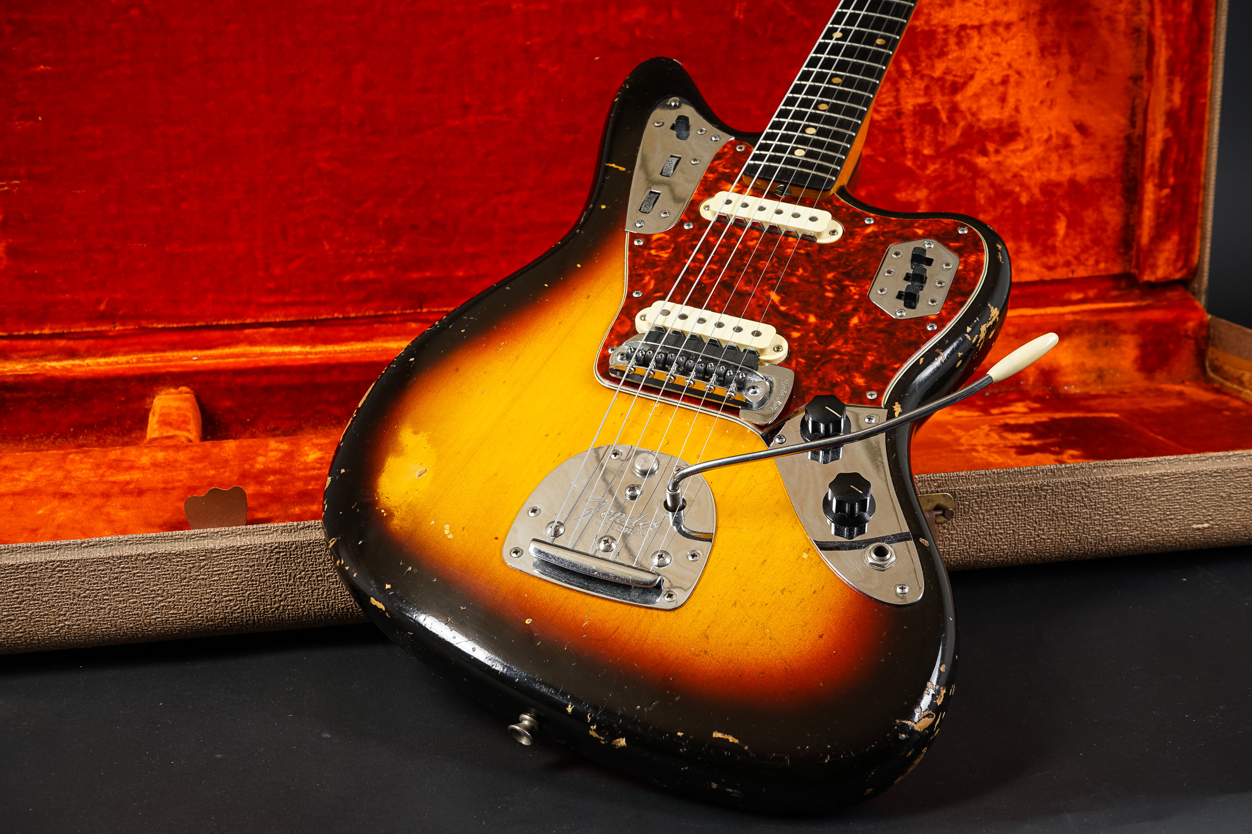 1962 Fender Jaguar - Sunburst - GuitarPoint