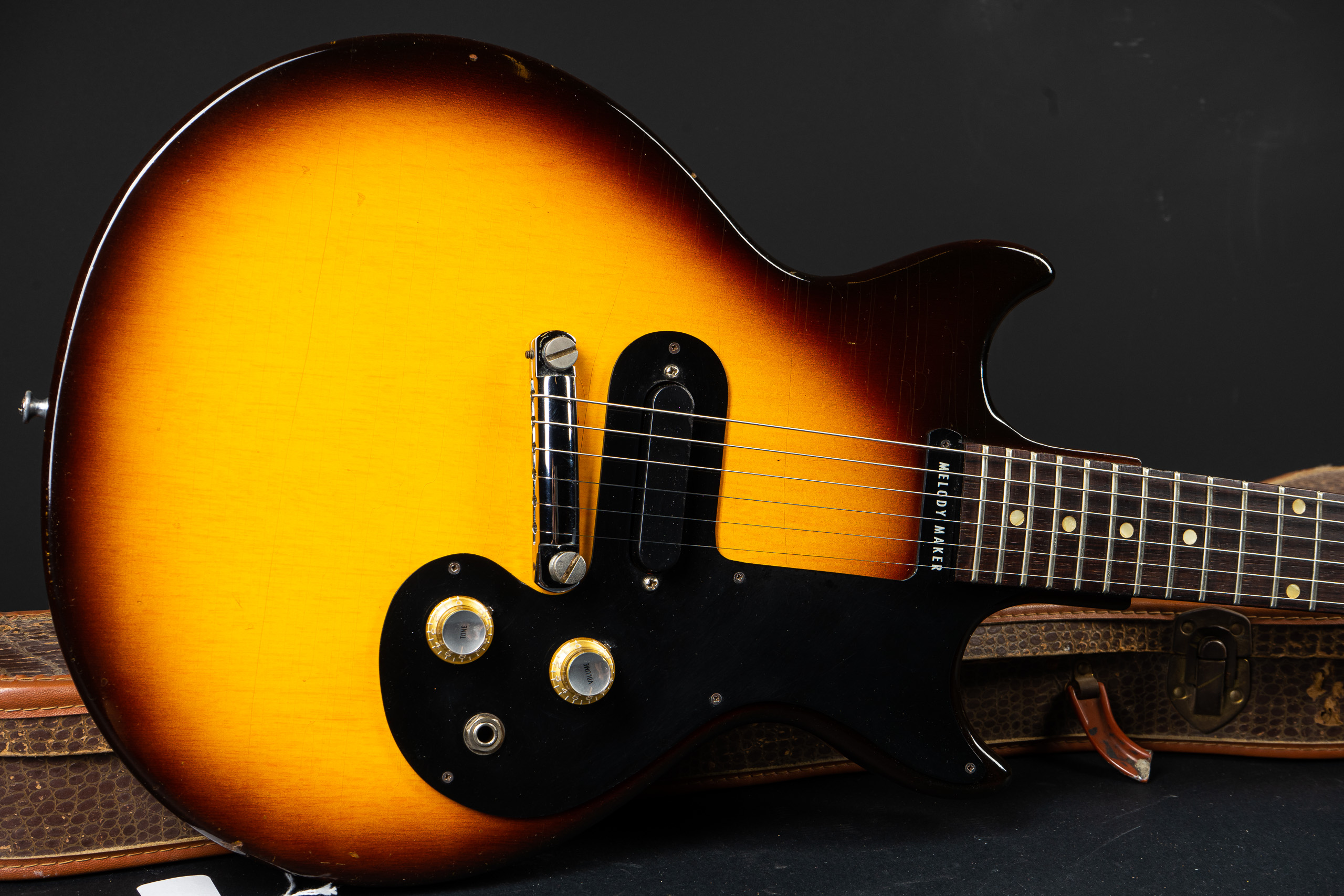 1962 Gibson Melody Maker Double Cut - Sunburst - GuitarPoint