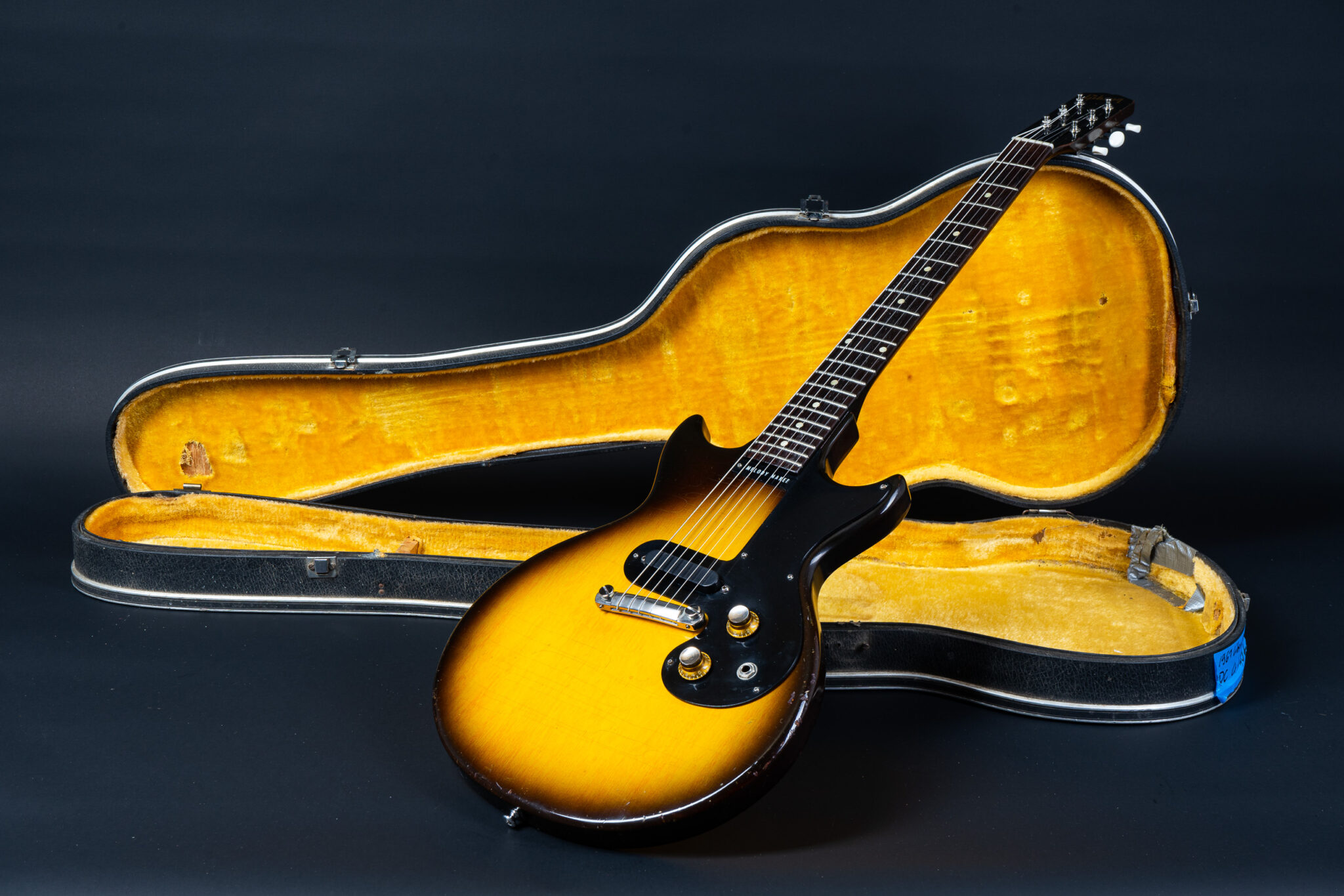 1962 Gibson Melody Maker – Sunburst – GuitarPoint