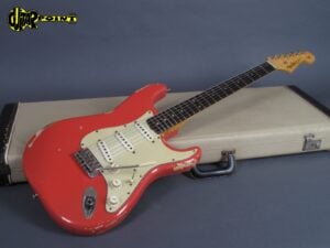 1963 fender stratocaster fiesta red