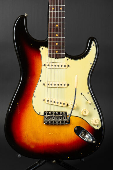 1963 Fender Stratocaster - Sunburst