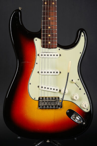 1963 Fender Stratocaster - Sunburst