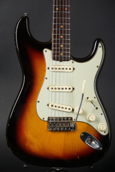 1963 Fender Stratocaster - Sunburst