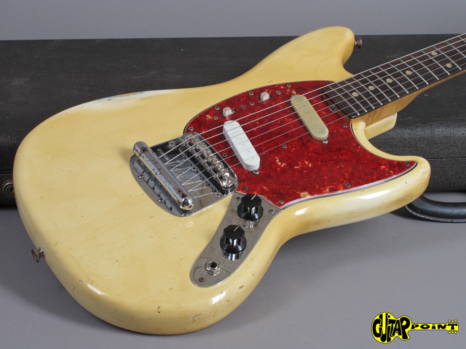 64 fender mustang guitar