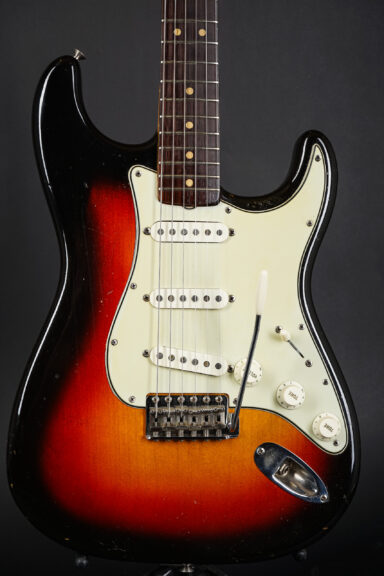 1964 Fender Stratocaster - Sunburst