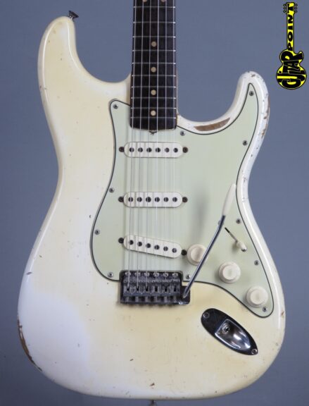 1964 Fender Stratocaster - Olympic White