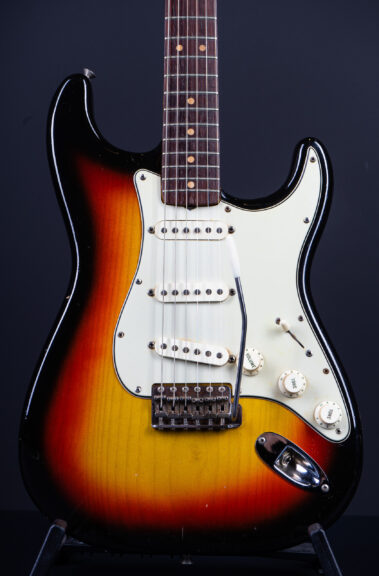 1964 Fender Stratocaster - Sunburst