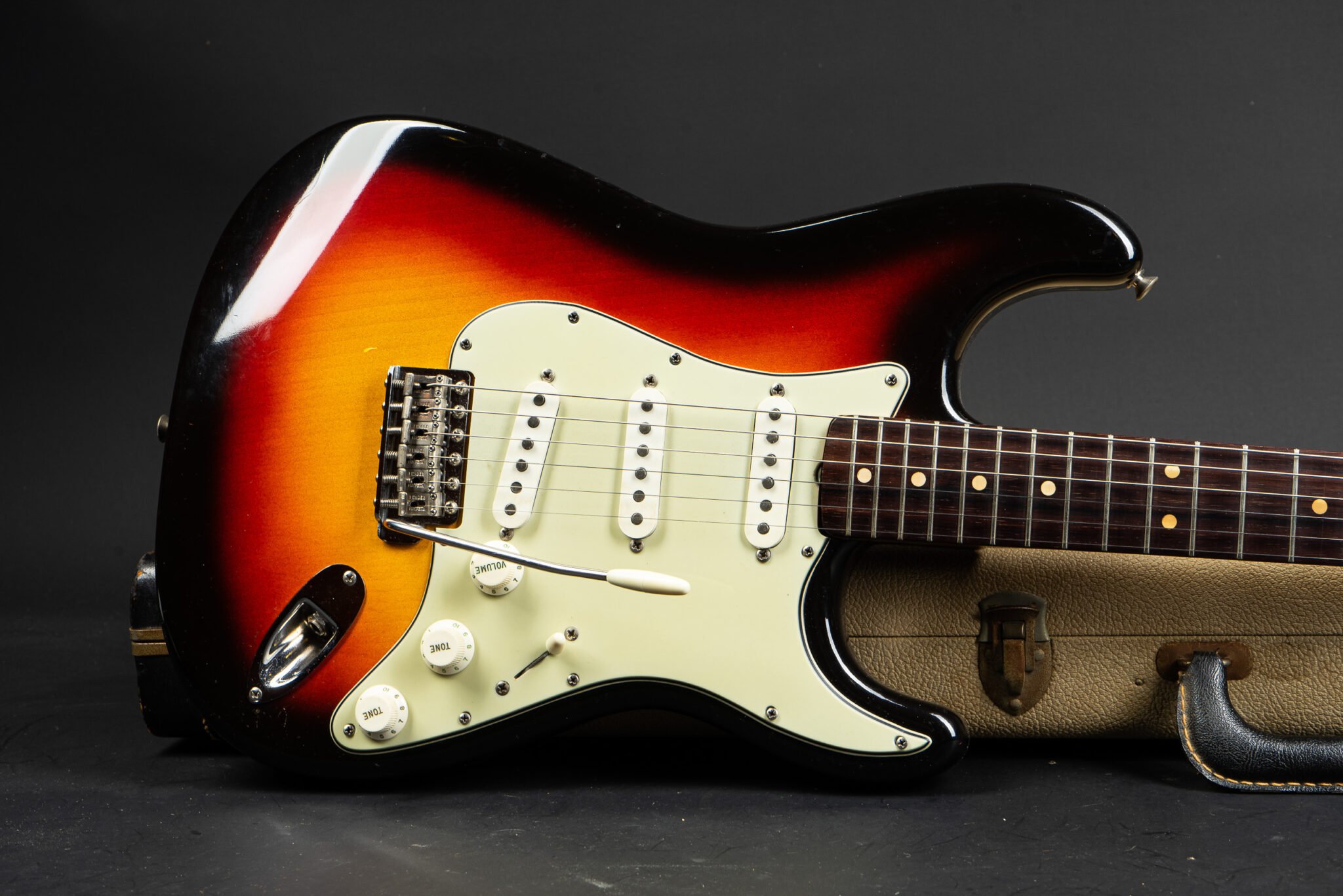 1964 Fender Stratocaster – Sunburst …near mint – GuitarPoint