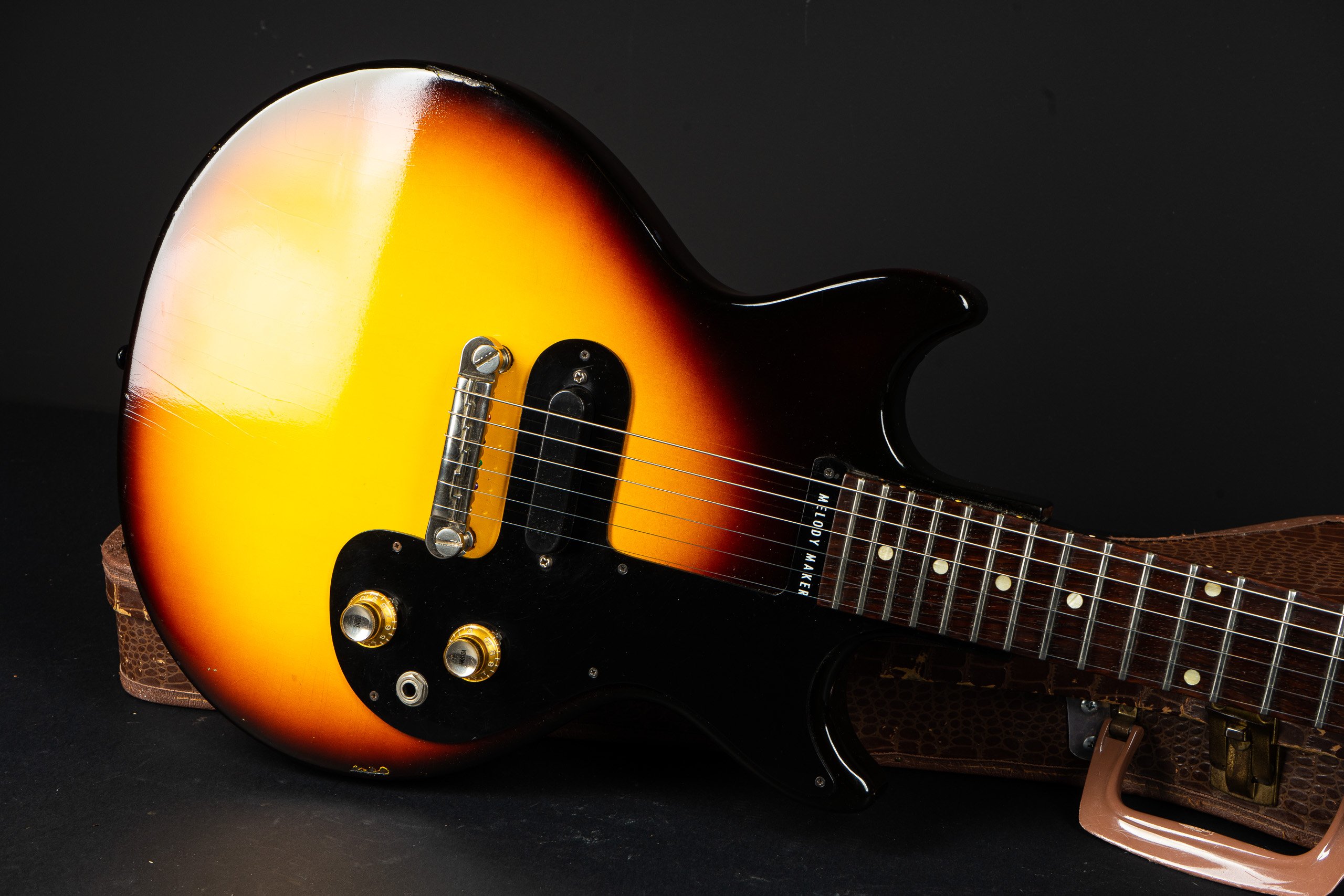 1964 Gibson Melody Maker Double Cut – Sunburst – GuitarPoint
