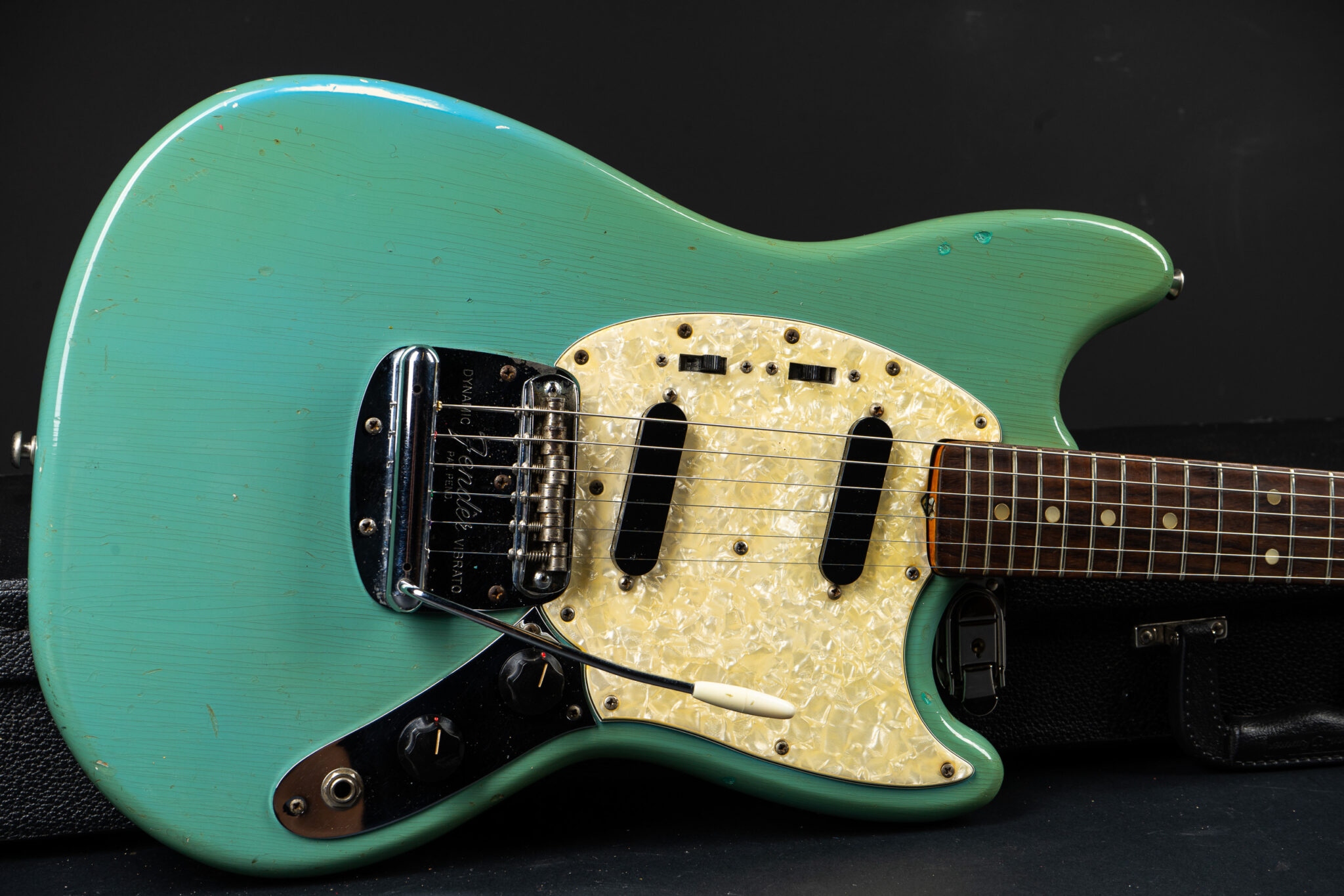 Fender deals mustang blue