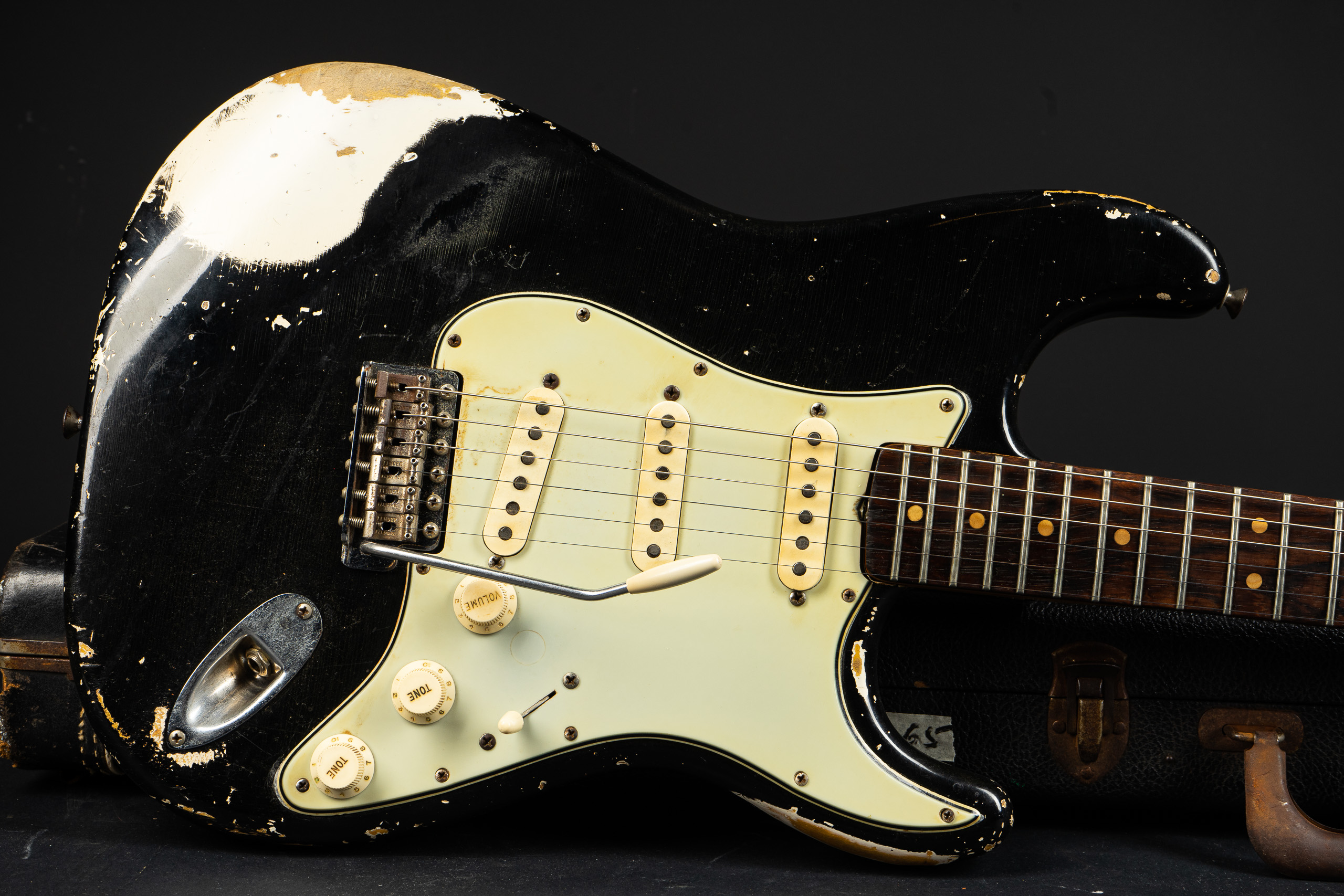 1965 Fender Stratocaster - Black - GuitarPoint