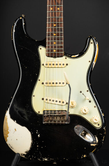 1965 Fender Stratocaster - Black