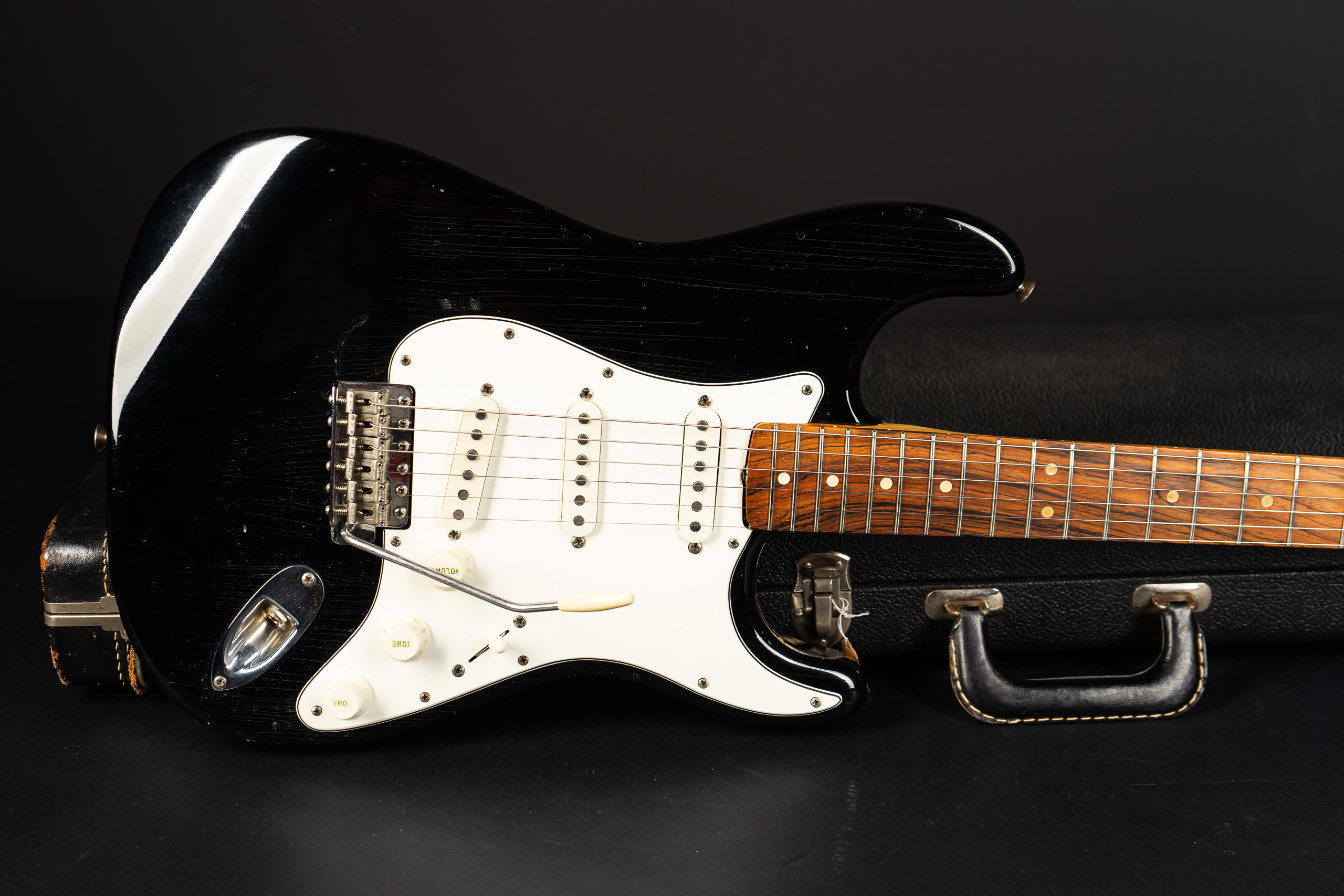 1965 Fender Stratocaster - Black - GuitarPoint
